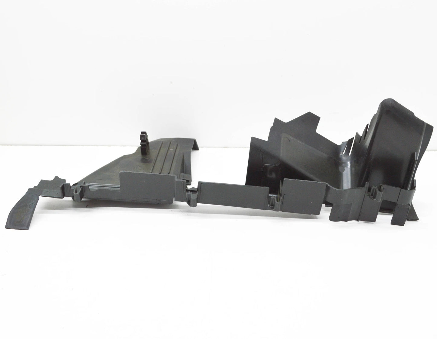 NEW AUDI Q3 F3 RIGHT RADIATOR AIR GUIDE 82A121284C ORIGINAL