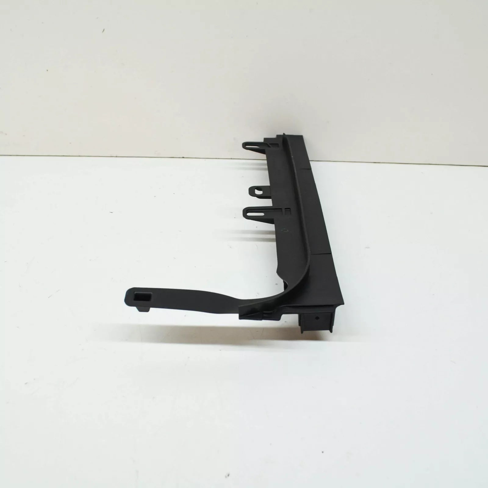 NEW MB GLC COUPE C253 FRONT LEFT UPPER COWL SEAL A2538314300 ORIGINAL