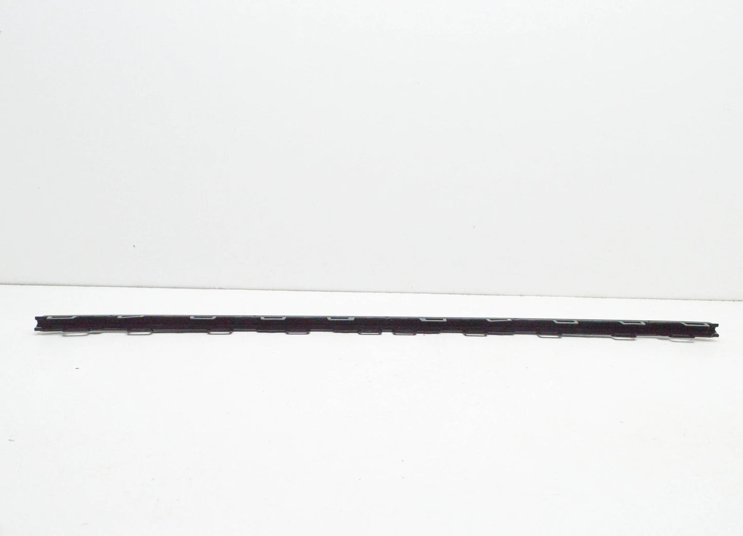 NEW AUDI E-TRON SPORTBACK FRONT BUMPER CENTER MOLDING TRIM 4KE853057Y9B