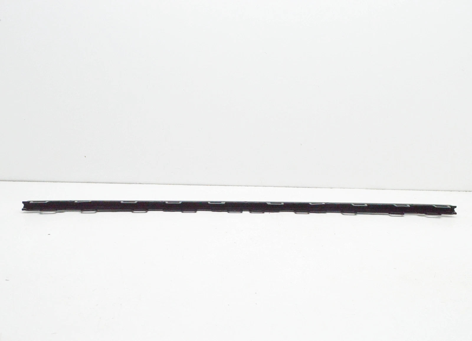 NEW AUDI E-TRON SPORTBACK FRONT BUMPER CENTER MOLDING TRIM 4KE853057Y9B