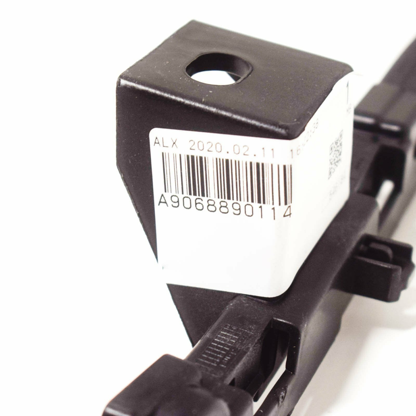 NEW MERCEDES-BENZ SPRINTER 906 FRONT BUMPER RIGHT BRACKET A9068890114 ORIGINAL