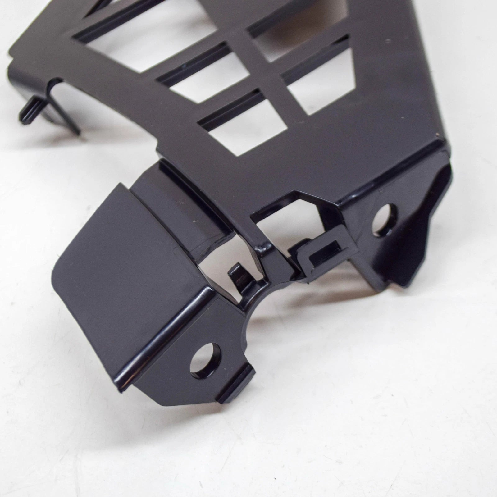 NEW MERCEDES-BENZ A W177 FRONT RIGHT BUMPER INNER BRACKET A177885180065 ORIGINAL