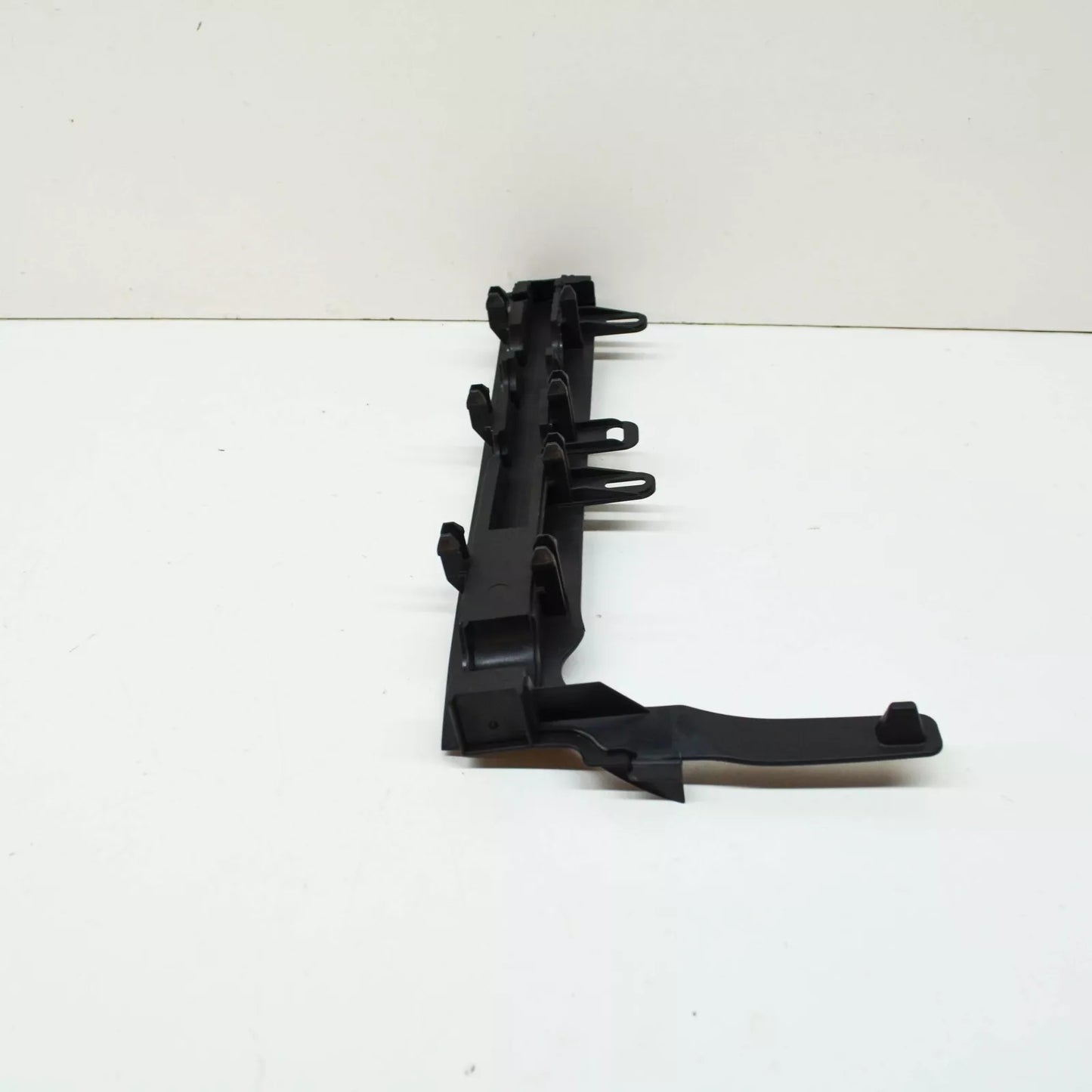 NEW MB GLC COUPE C253 FRONT LEFT UPPER COWL SEAL A2538314300 ORIGINAL