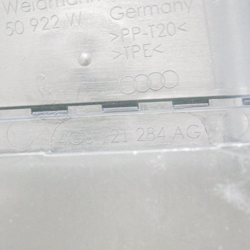 NEW AUDI A7 4G AIR BAFFLE DUCT DEFLECTOR 4G8121284AG