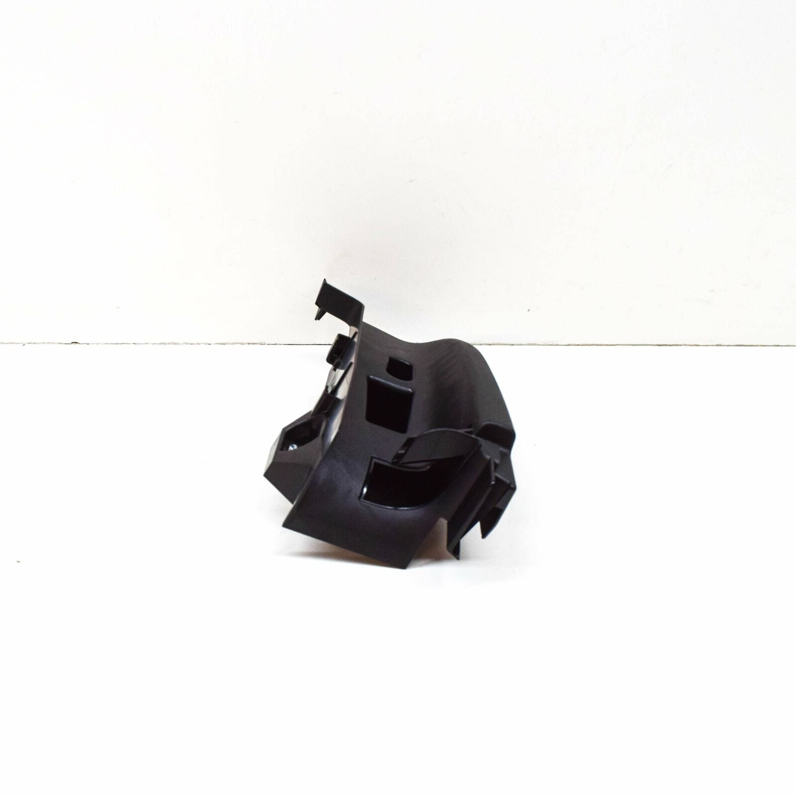 NEW AUDI A5 SPORTBACK 8W6 REAR LEFT OUTER SEAT BELT GUIDE 8W88577914PK ORIGINAL