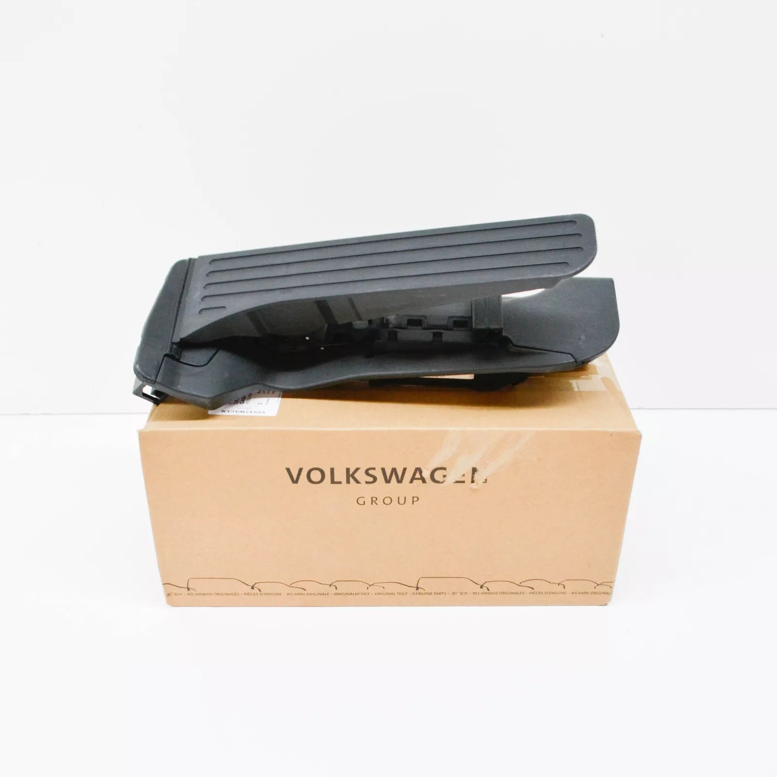 NEW AUDI Q3 8U ACCELERATOR PEDAL RHD 1K2721503AR ORIGINAL