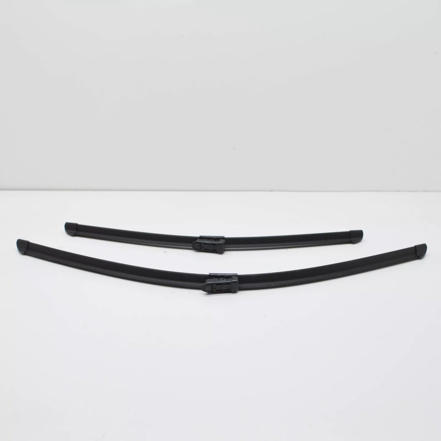 NEW AUDI Q7 4M FRONT WINDSHIELD WIPER BLADE SET LHD 4M1998002