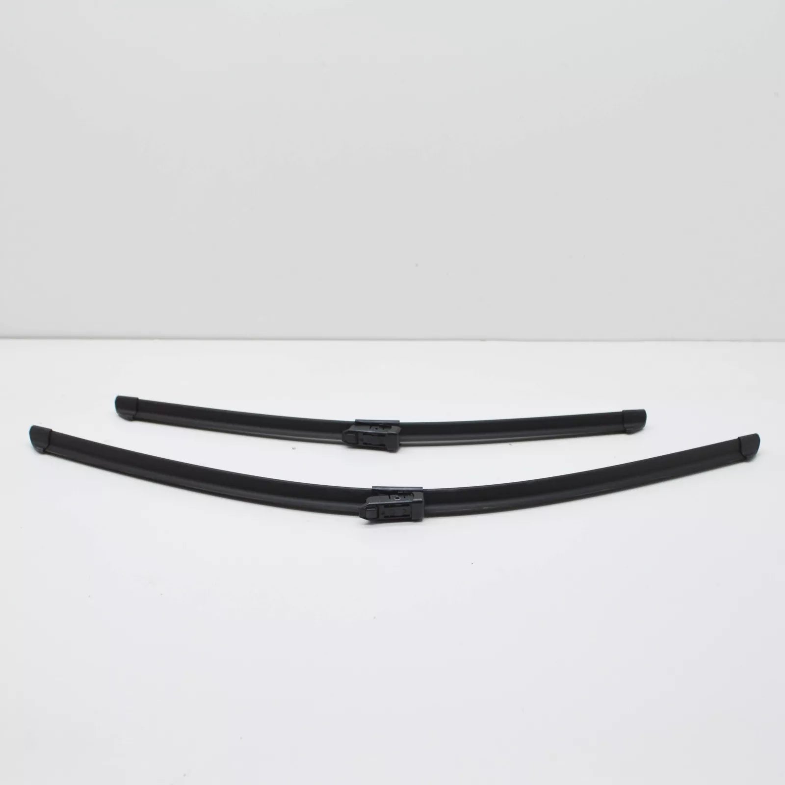 NEW AUDI Q7 4M FRONT WINDSHIELD WIPER BLADE SET LHD 4M1998002