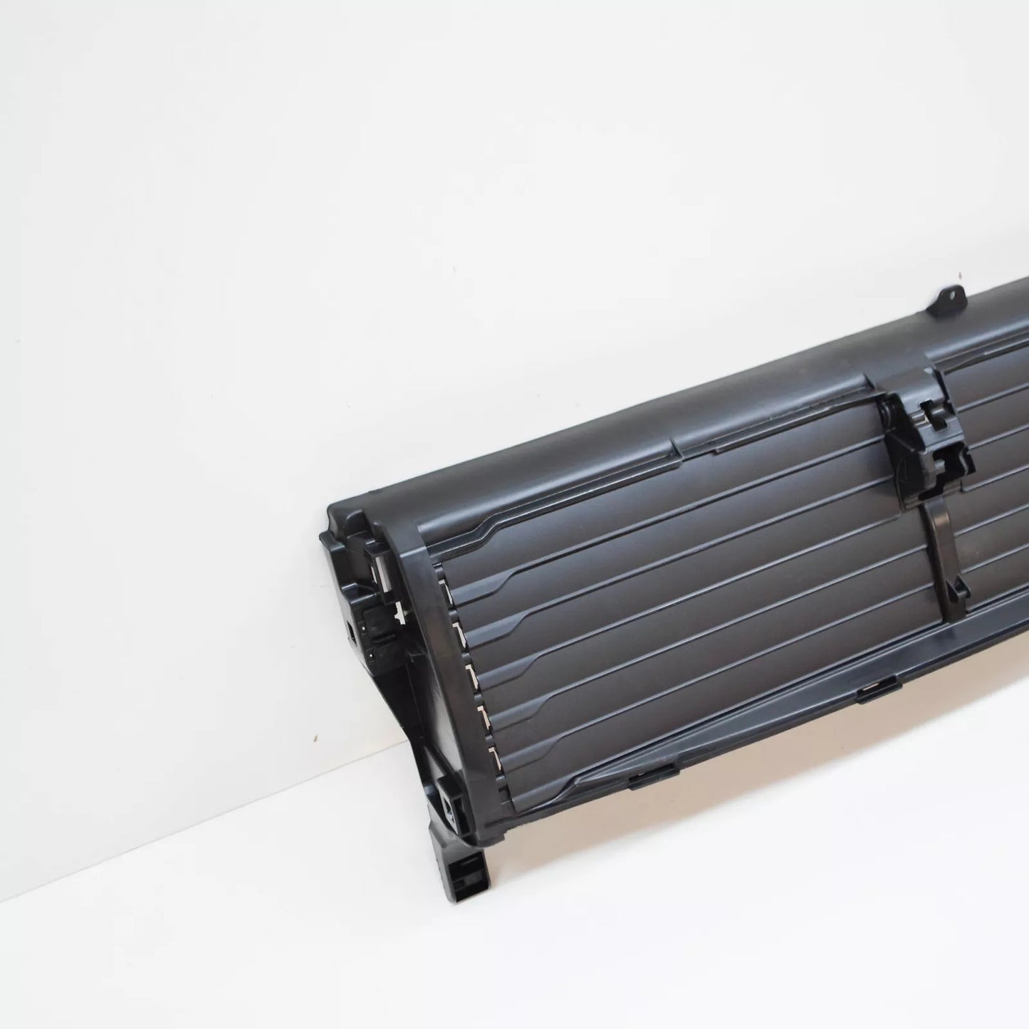 NEW AUDI Q5 FY RADIATOR FAN RADIATOR LOUVRE 80A121223 ORIGINAL