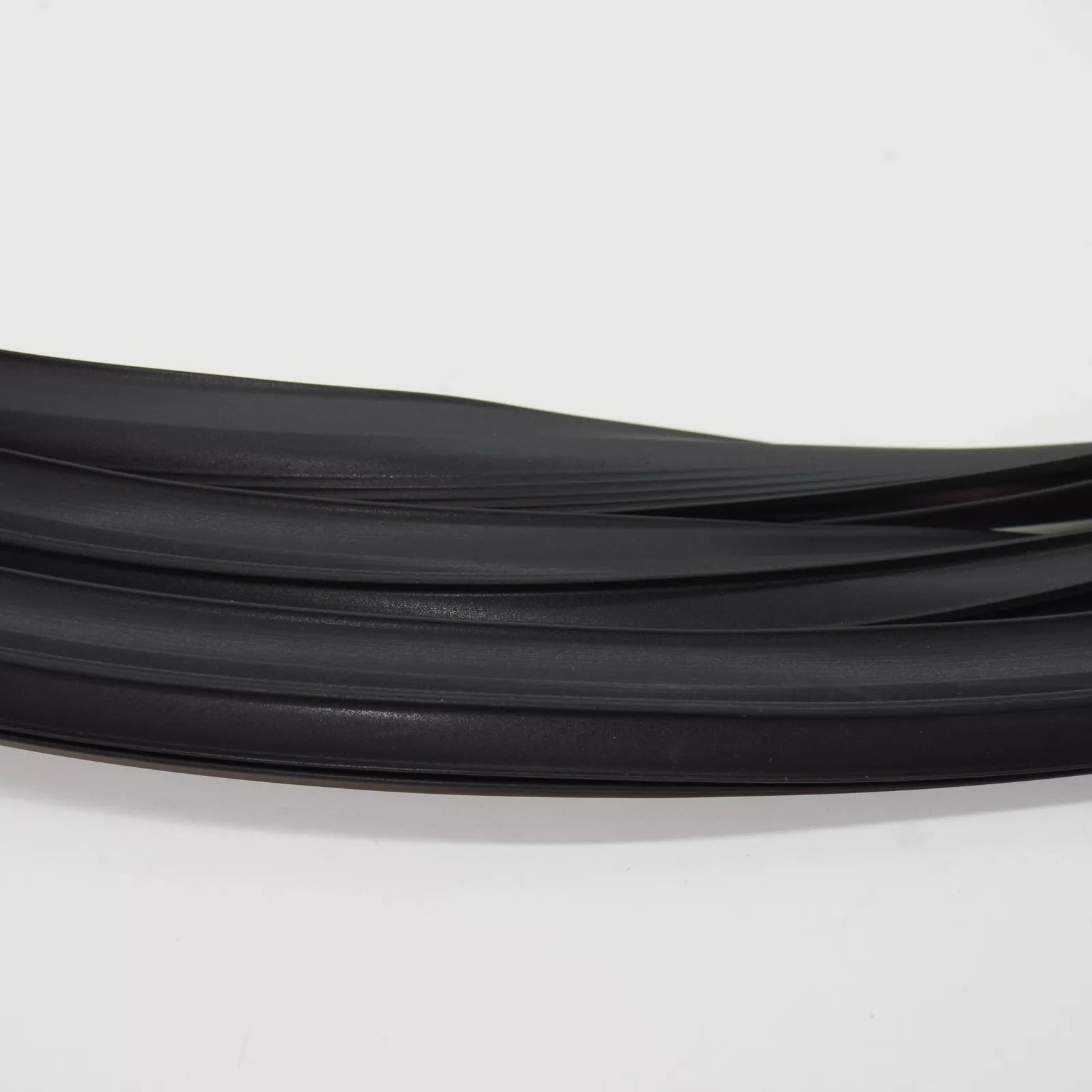 NEW MERCEDES-BENZ 903 WINDSCREEN SEAL GASKET A9016710320 ORIGINAL