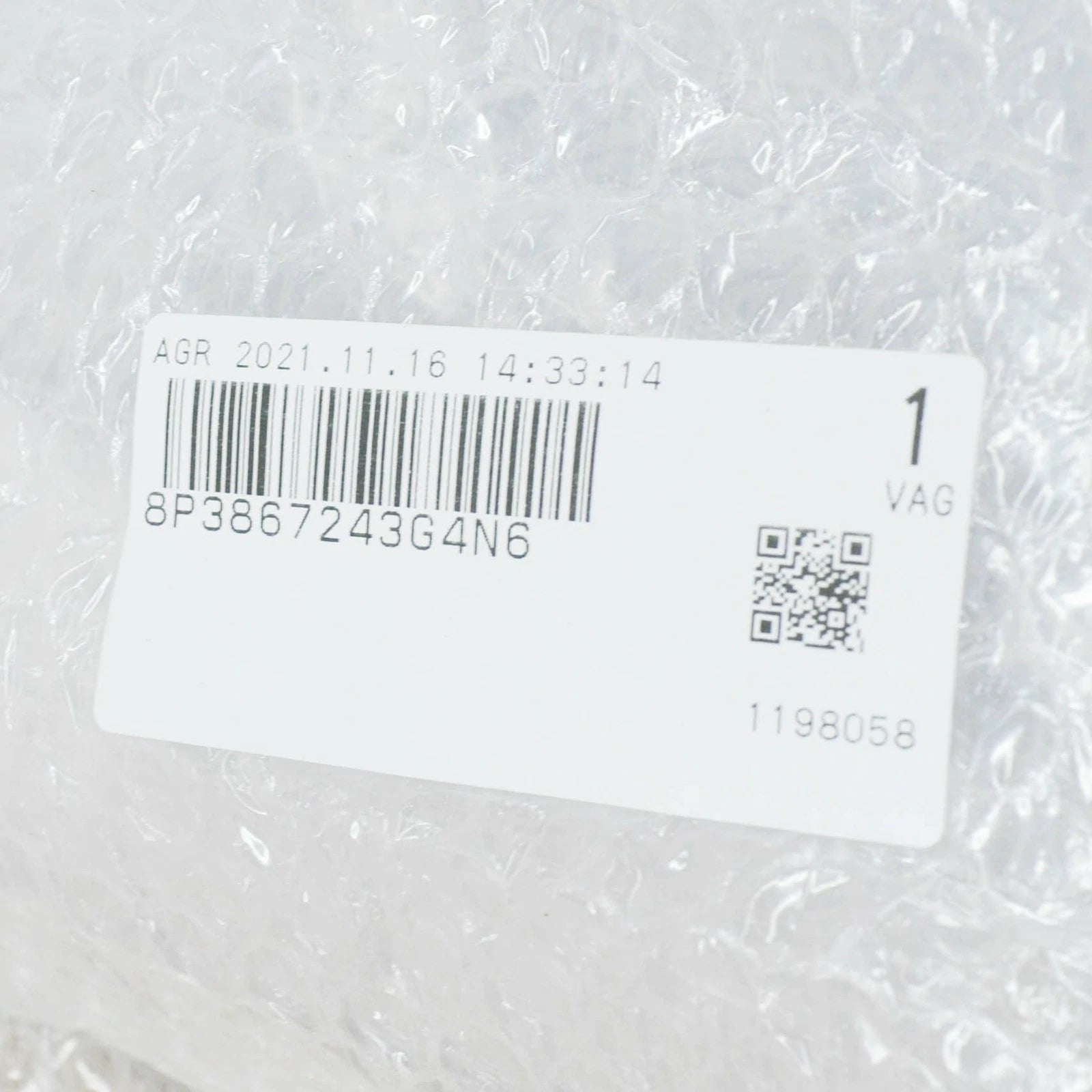 NEW AUDI A3 8P LEFT SIDE B PILLAR UPPER TRIM 8P3867243G4N6