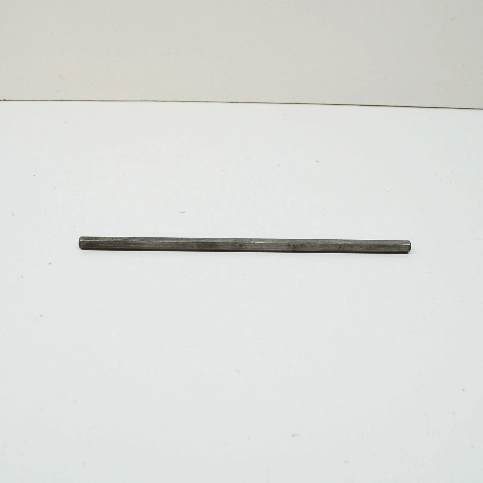 NEW AUDI A6 C7 ENGINE OIL PUMP DRIVE SHAFT 079115120T ORIGINAL