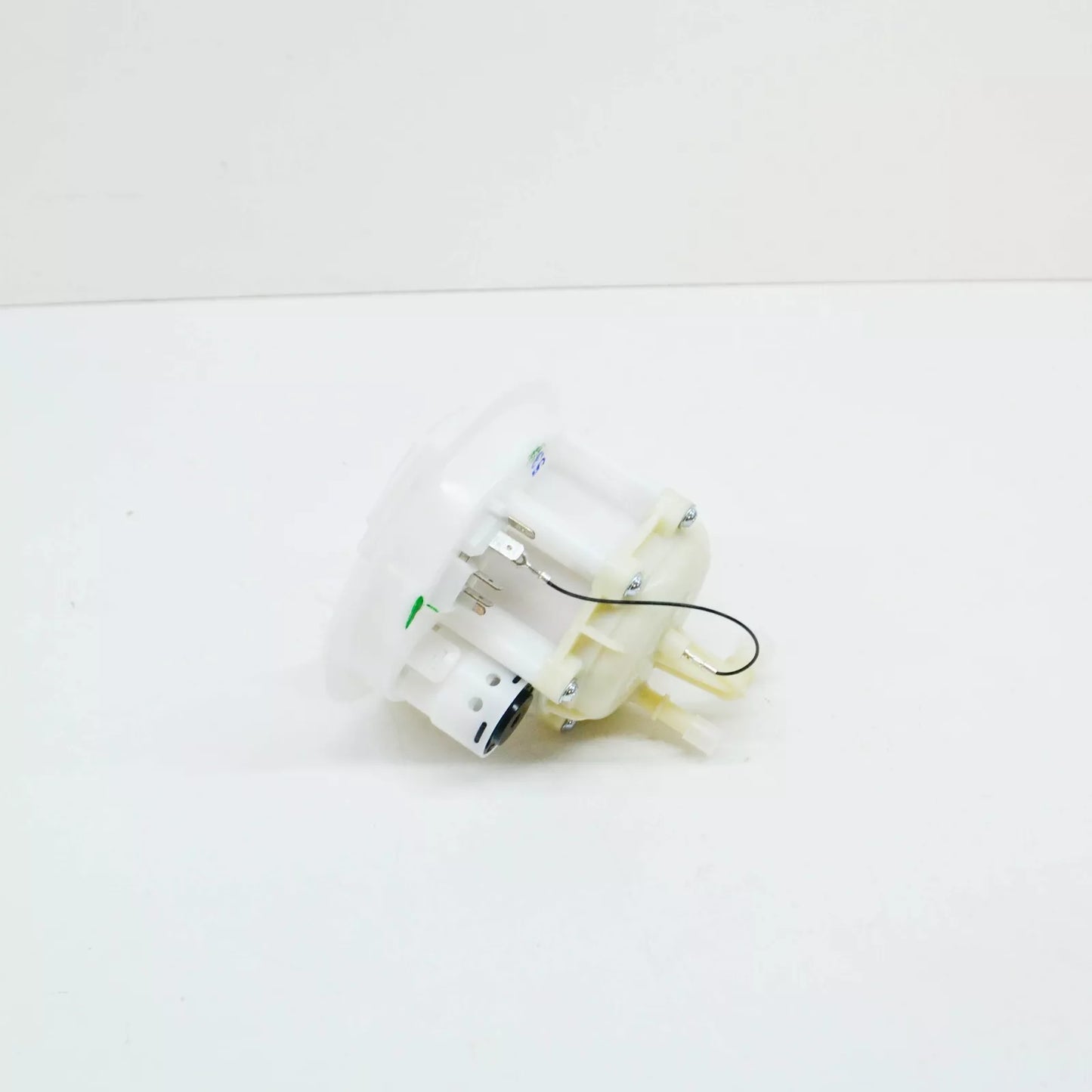 NEW AUDI Q7 4L LEFT UPPER FUEL FILTER 7L8919679 ORIGINAL