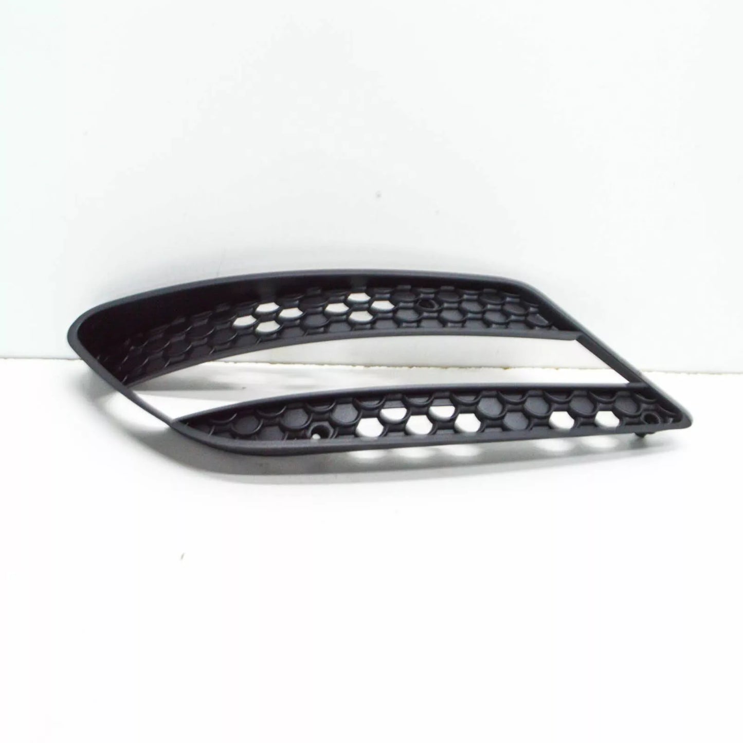 NEW MERCEDES-BENZ C W204 FRONT BUMPER LEFT GRILLE A2048850053