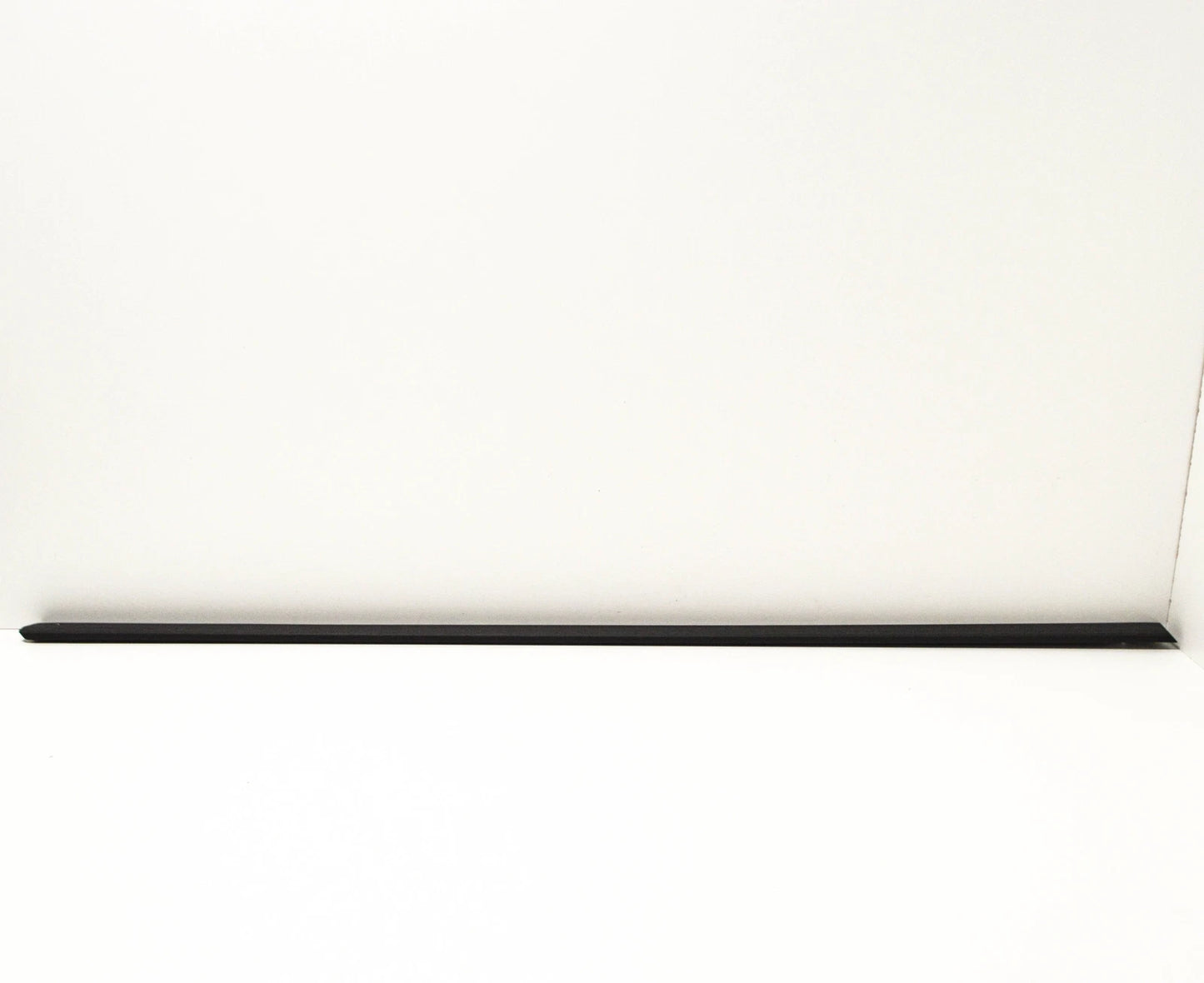 NEW BMW 5 E34 FRONT LEFT DOOR MOULDING 51131934177 ORIGINAL