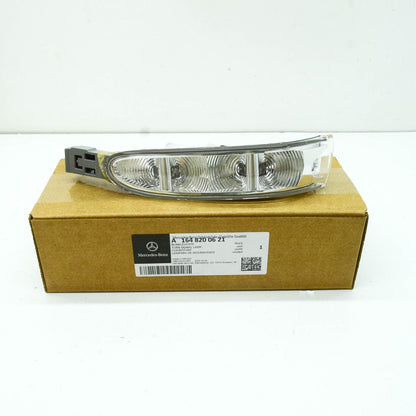 NEW MB GL X164 FRONT RIGHT DOOR MIRROR TURN INDICATOR A1648200621 ORIGINAL