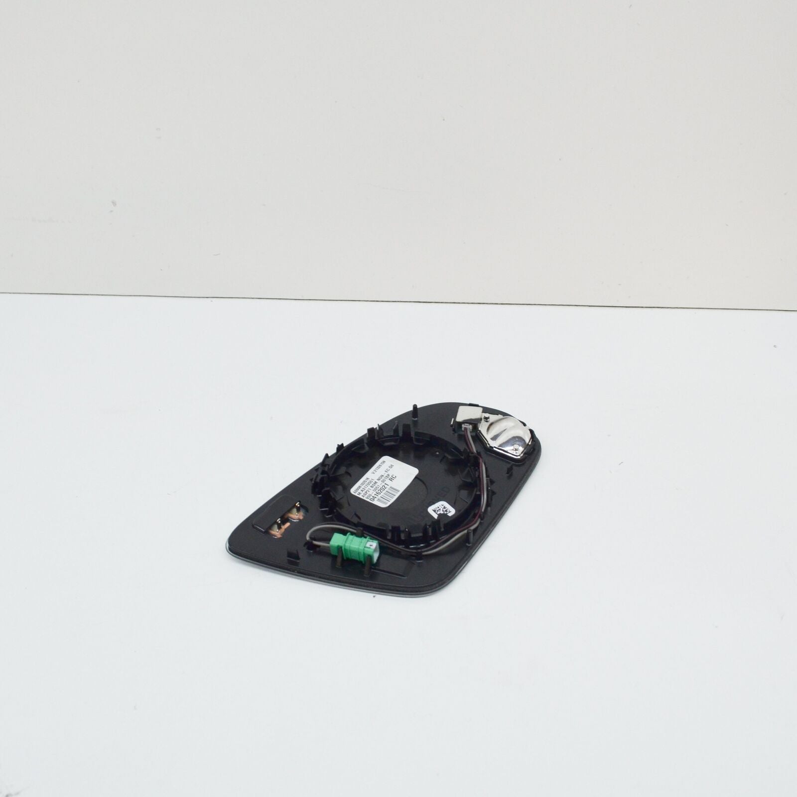 NEW MERCEDES-BENZ C W205 FRONT LEFT DOOR MIRROR GLASS RHD A0998102516 ORIGINAL