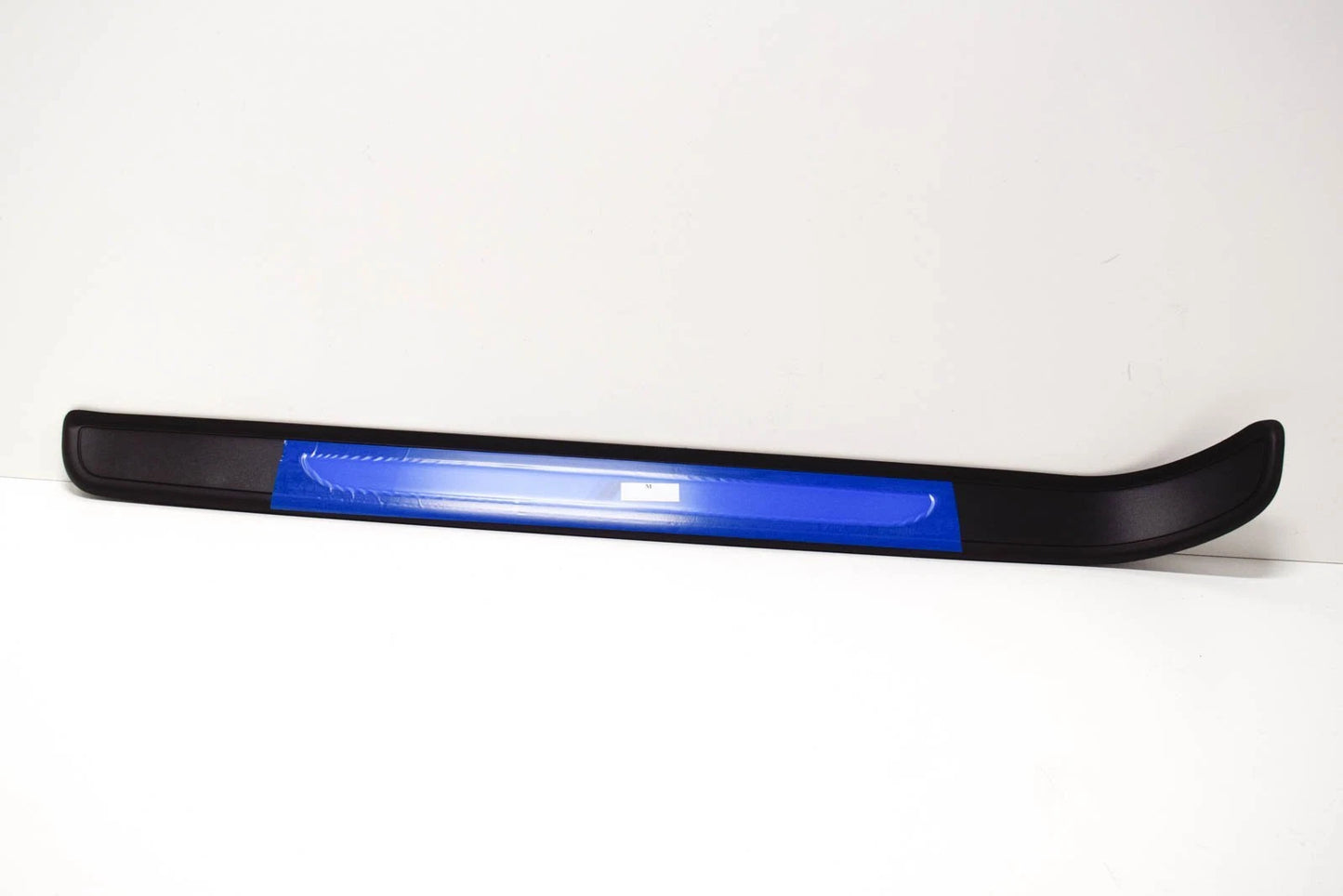 NEW BMW 3 COUPE E92 M-SPORT FRONT LEFT DOOR STILL TRIM 51478046477 2012 ORIGINAL