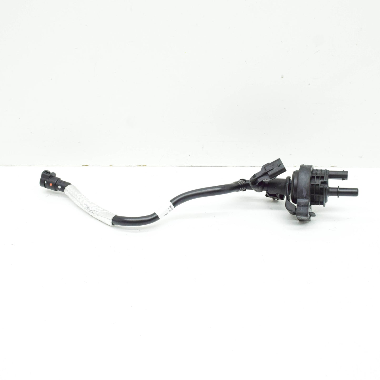 new mercedes-benz a w177 right purge valve line a1770104905 original