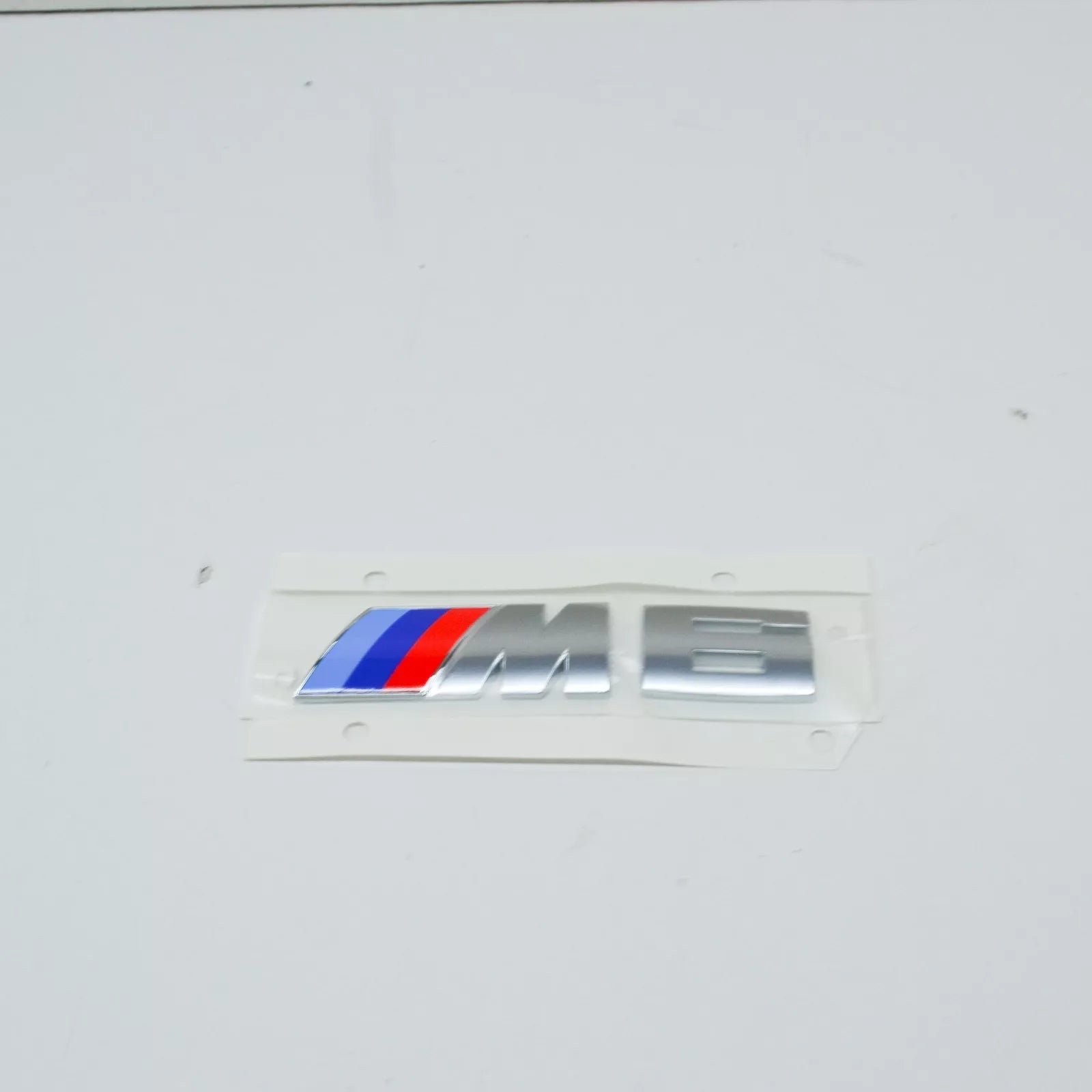 NEW BMW M6 CONVERTIBLE E64 REAR M6 EMBLEM 51147898225 7898225 ORIGINAL