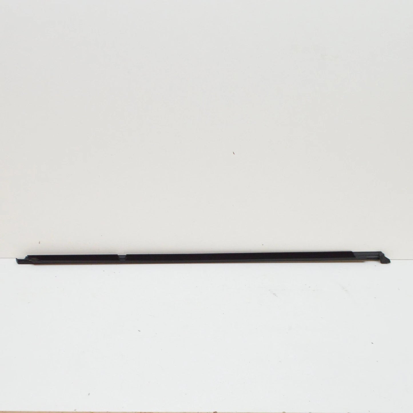 NEW VW PASSAT 3G B8 REAR LEFT OUTER WINDOW APERTURE SEAL 3G5839477C5AP ORIGINAL