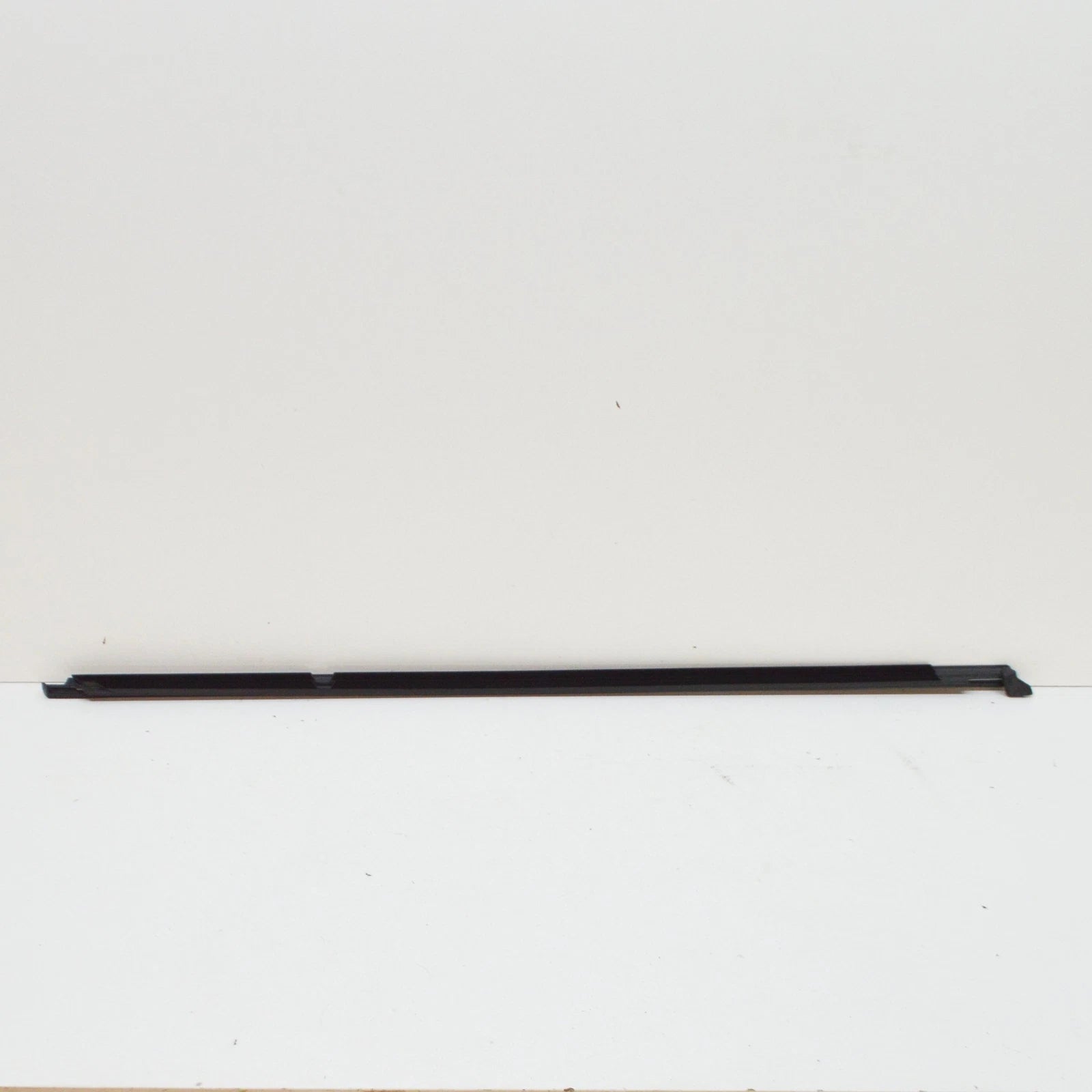 NEW VW PASSAT 3G B8 REAR LEFT OUTER WINDOW APERTURE SEAL 3G5839477C5AP ORIGINAL