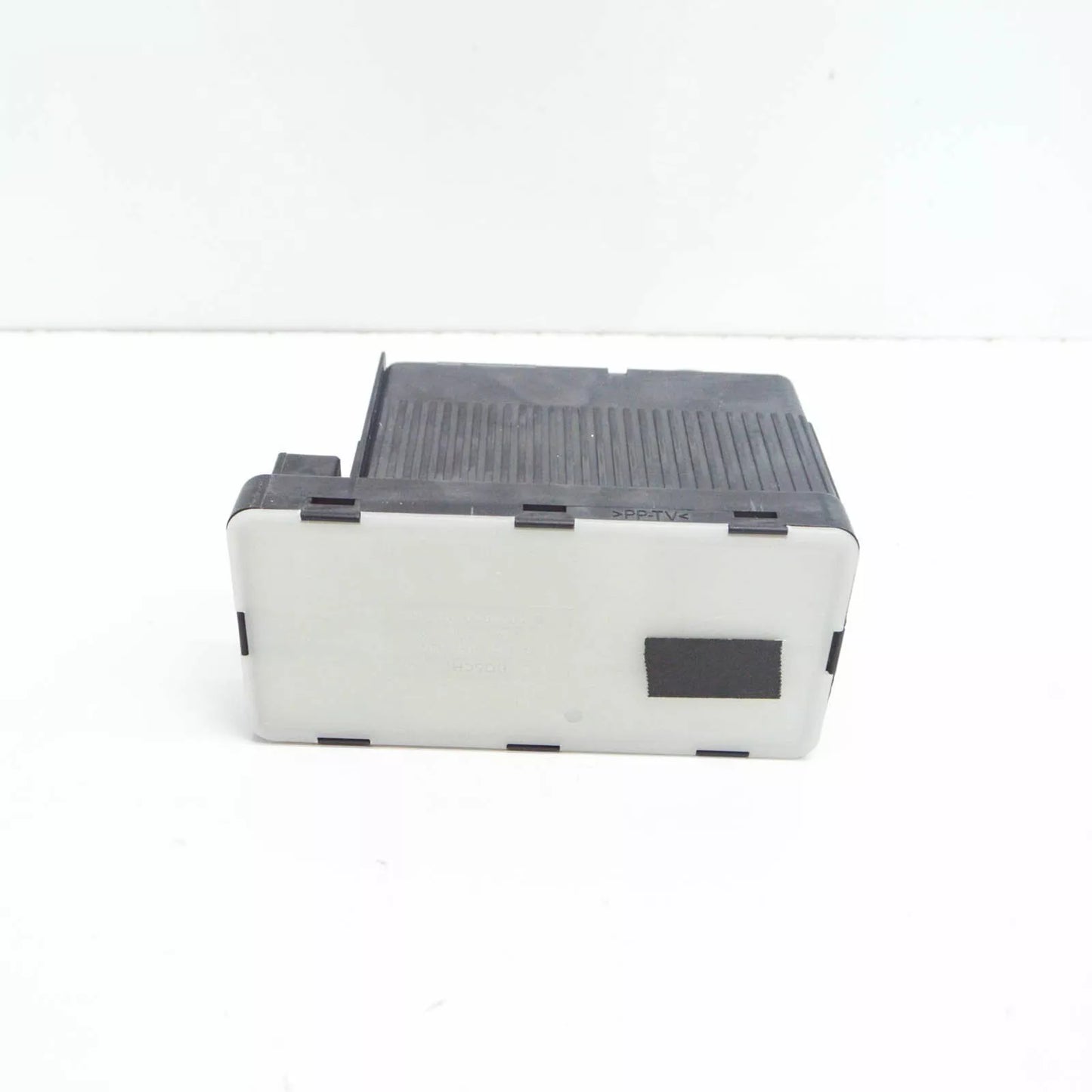 NEW MB C W202 CENTRAL LOCKING AND AIR CONDITIONER PUMP A2028001548