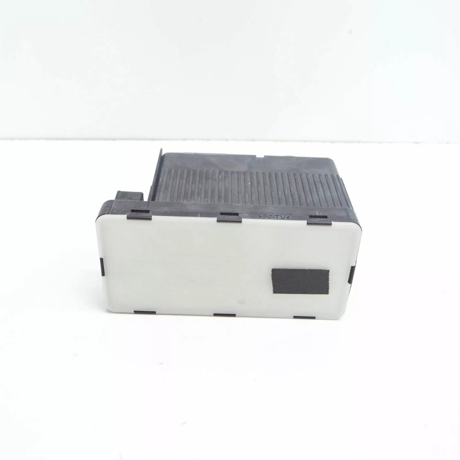 NEW MB C W202 CENTRAL LOCKING AND AIR CONDITIONER PUMP A2028001548