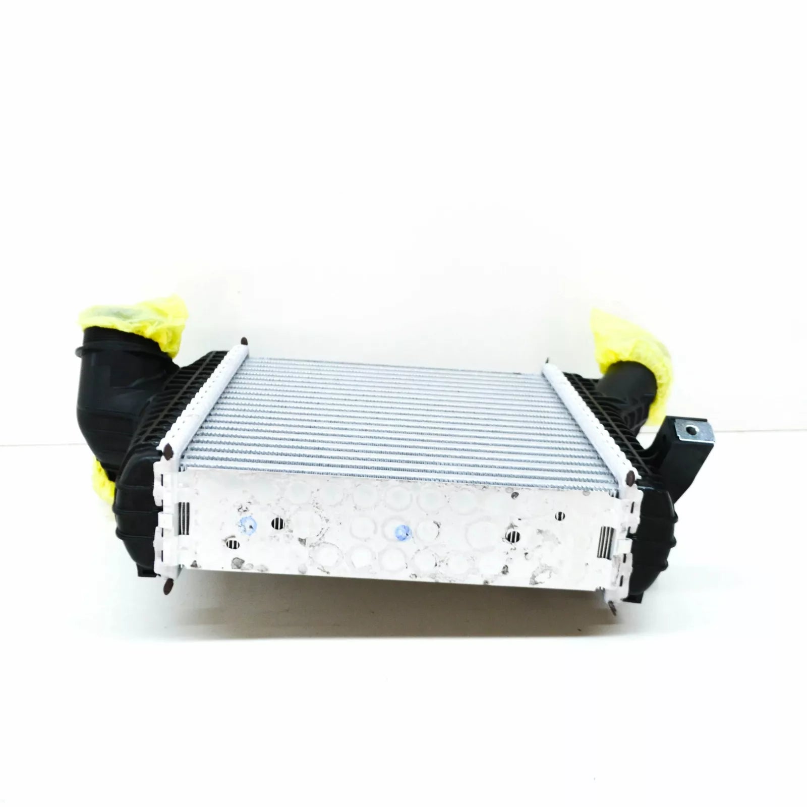 NEW AUDI Q7 4M RIGHT SIDE INTERCOOLER RADIATOR 4M0145804BR ORIGINAL