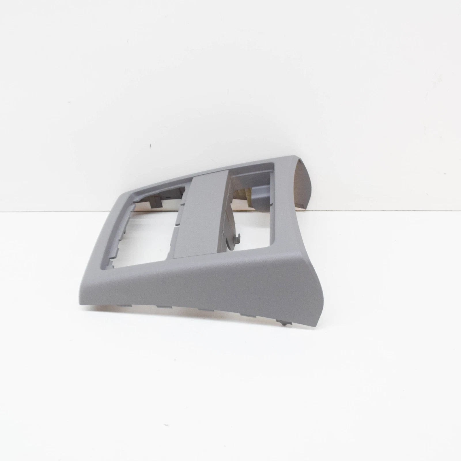 NEW BMW 3 E90 CENTER CONSOLE REAR PART 51167145682 2011 ORIGINAL