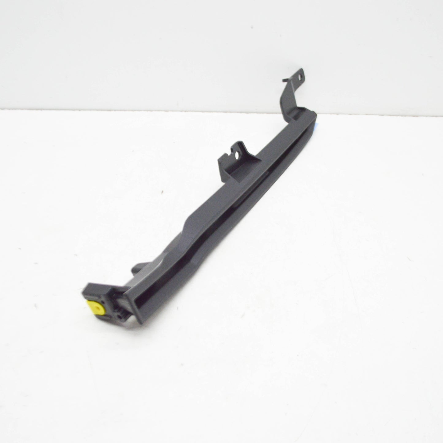 NEW AUDI A3 SPORTBACK 8Y FRONT RIGHT WING PLASTIC COVER 8Y0853242 ORIGINAL