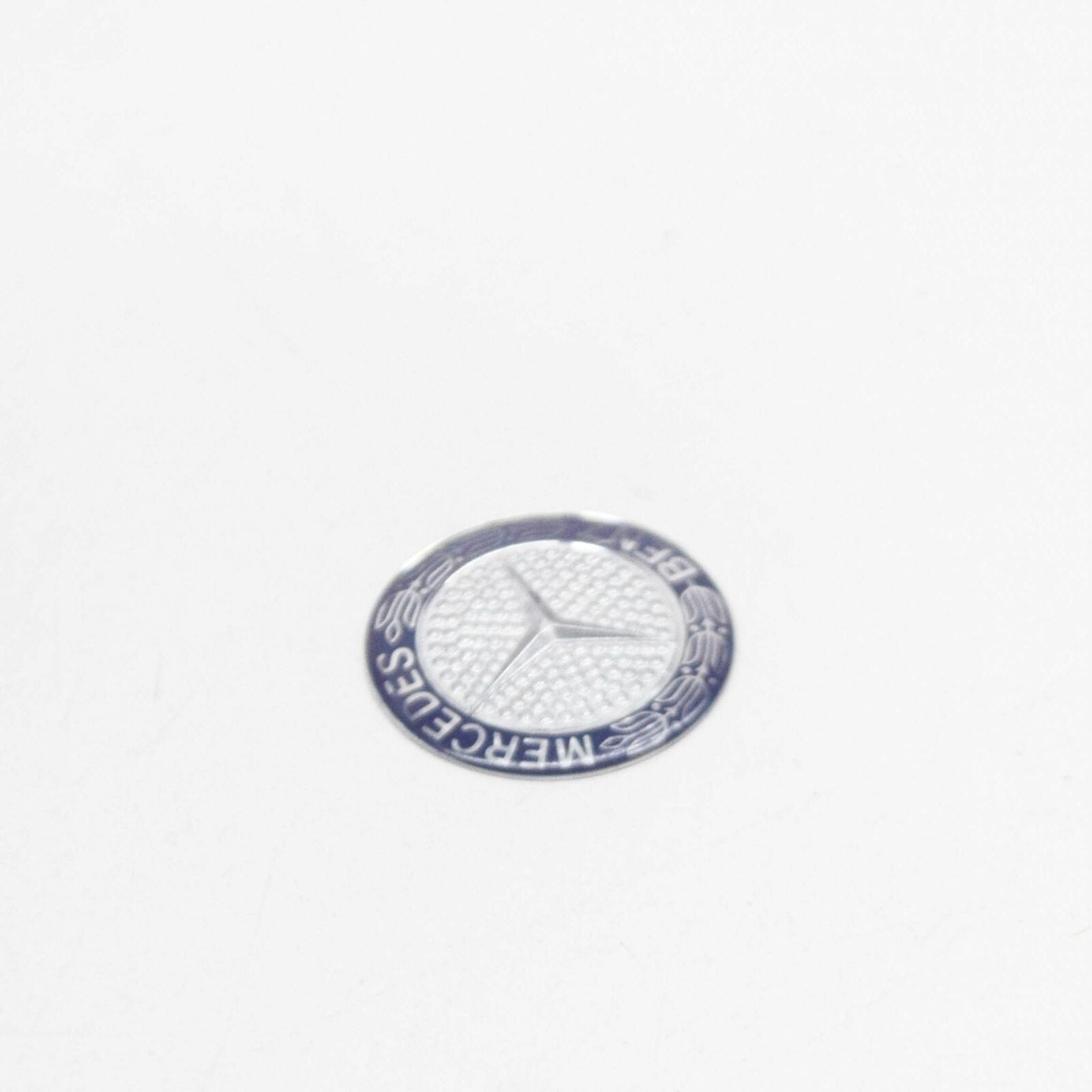 NEW MERCEDES-BENZ SLK R170 KEY BADGE A0008170216 ORIGINAL