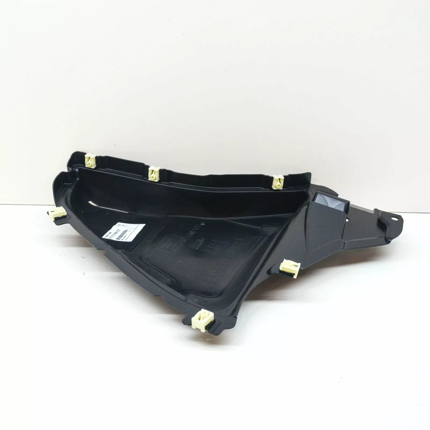 NEW BMW 5 G30 FRONT RIGHT WHEEL ARCH BOTTOM COVER 51718082212 ORIGINAL