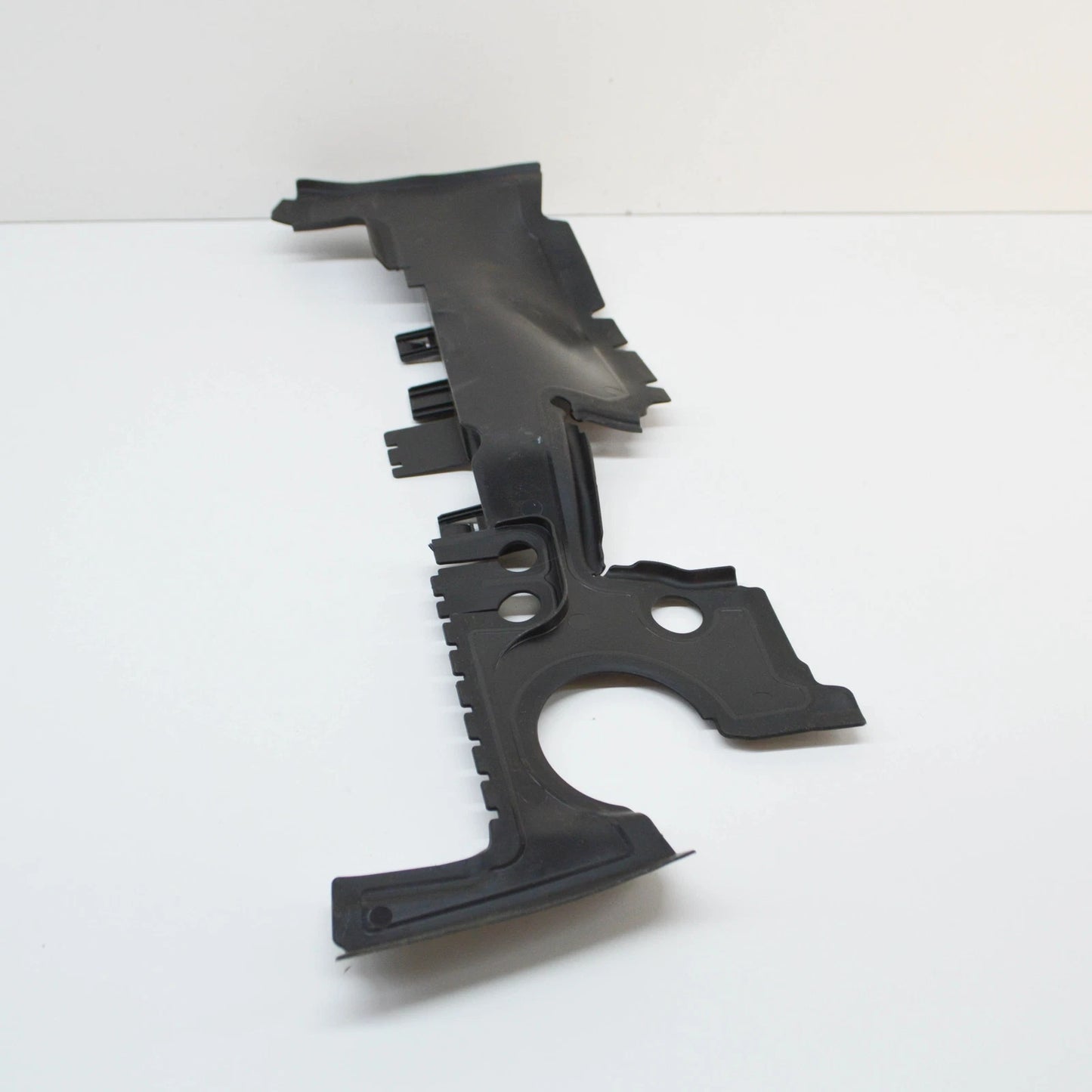 NEW AUDI RS Q3 8U RADIATOR LEFT AIR GUIDE 8U0121283K