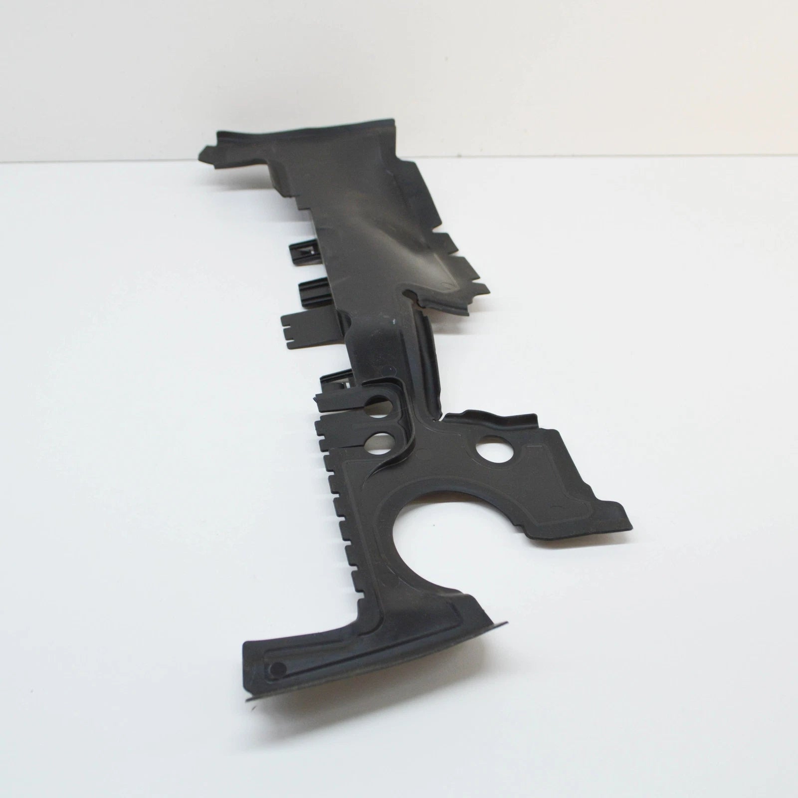 NEW AUDI RS Q3 8U RADIATOR LEFT AIR GUIDE 8U0121283K