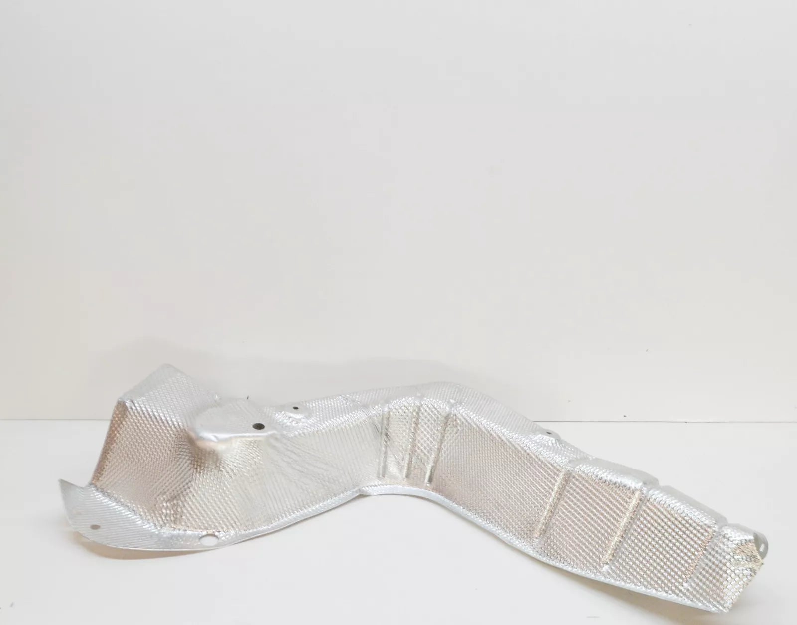 NEW VOLKSWAGEN CADDY 2K CENTER EXHAUST HEAT INSULATION 2K0825725F ORIGINAL