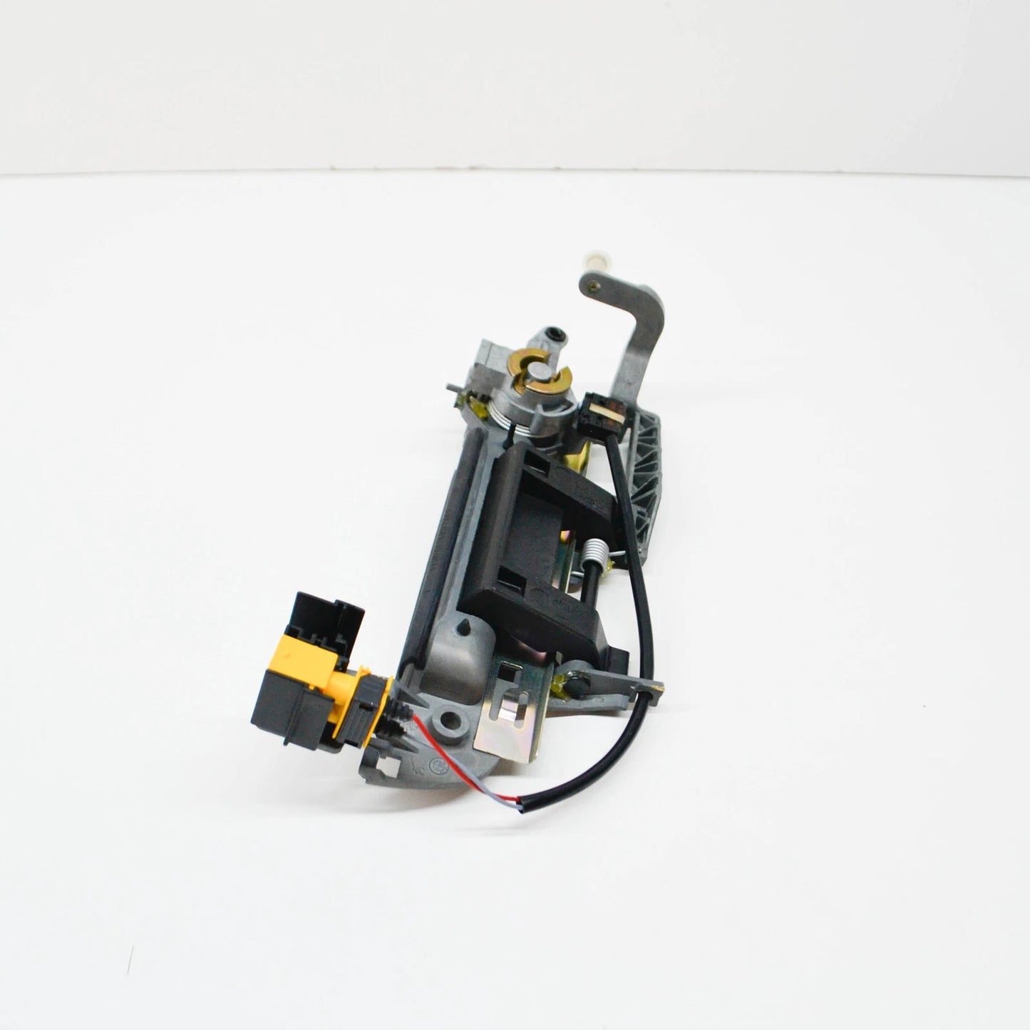 NEW BMW Z3 COUPE E36 FRONT LEFT DOOR EXTERIOR HANDLE 51218401623 8401623