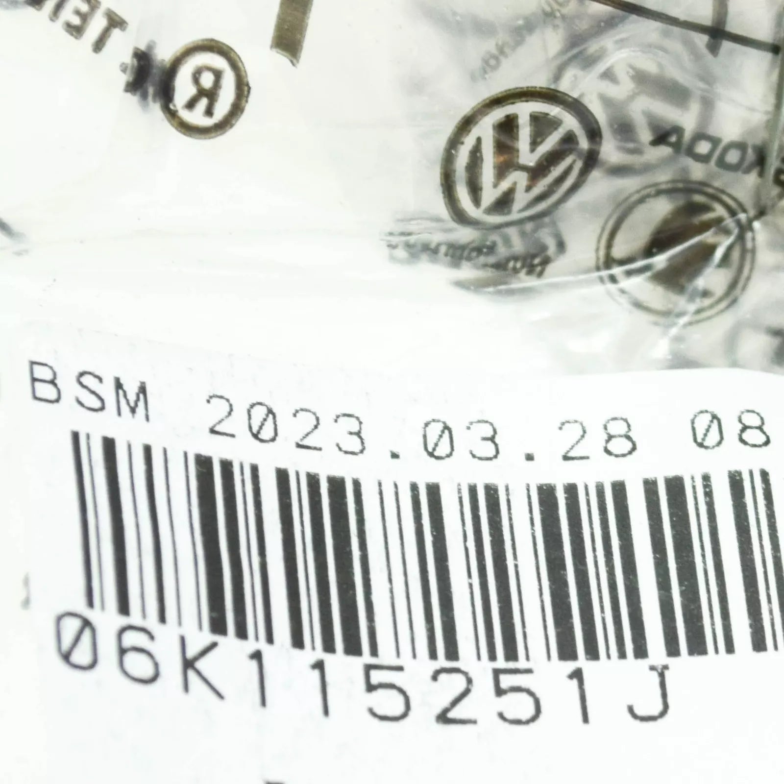 NEW AUDI A3 8V 2.0 TDI OIL PICK UP TUBE 06K115251J ORIGINAL