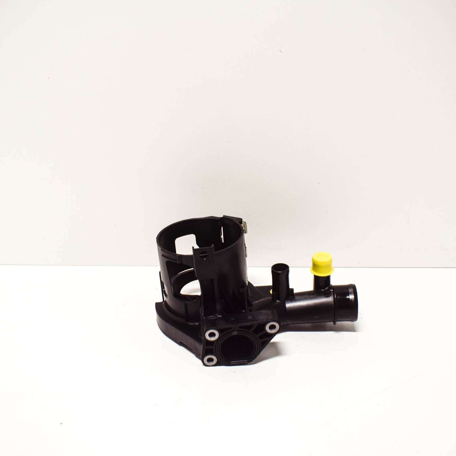 new mb c-class w204 water outlet connection a6512006000 original