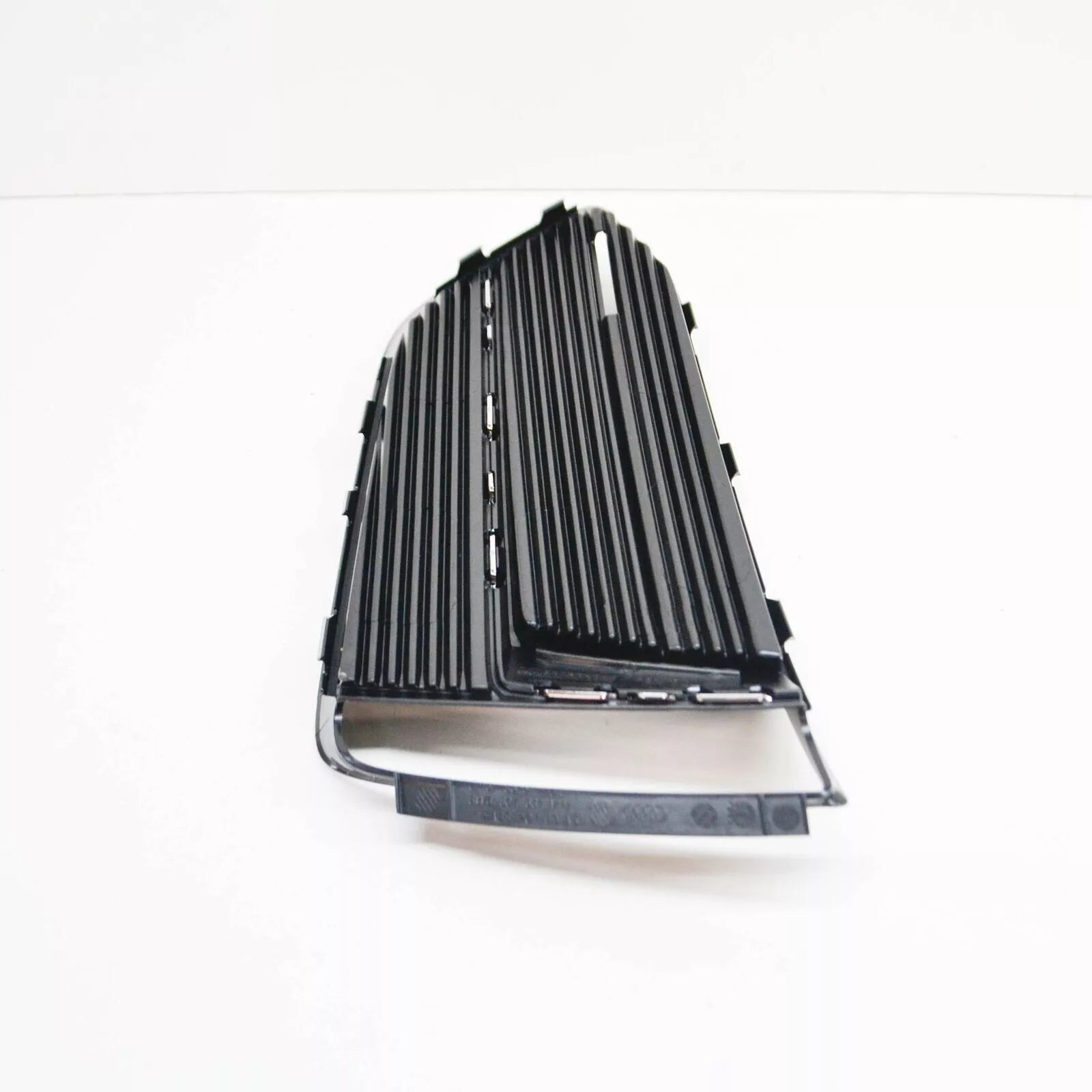 NEW AUDI FRONT AIR GUIDE GRILLE LEFT DARK CHROME HIGH GLOSS 8W6807681MRN4