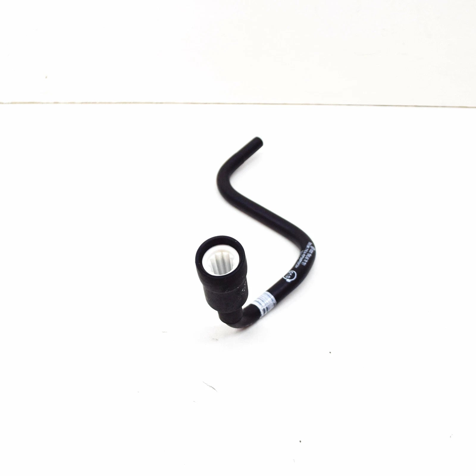 NEW AUDI A3 CABRIO 8V FRONT RIGHT HEADLIGHT HOUSING VENT TUBE 8V0941718A