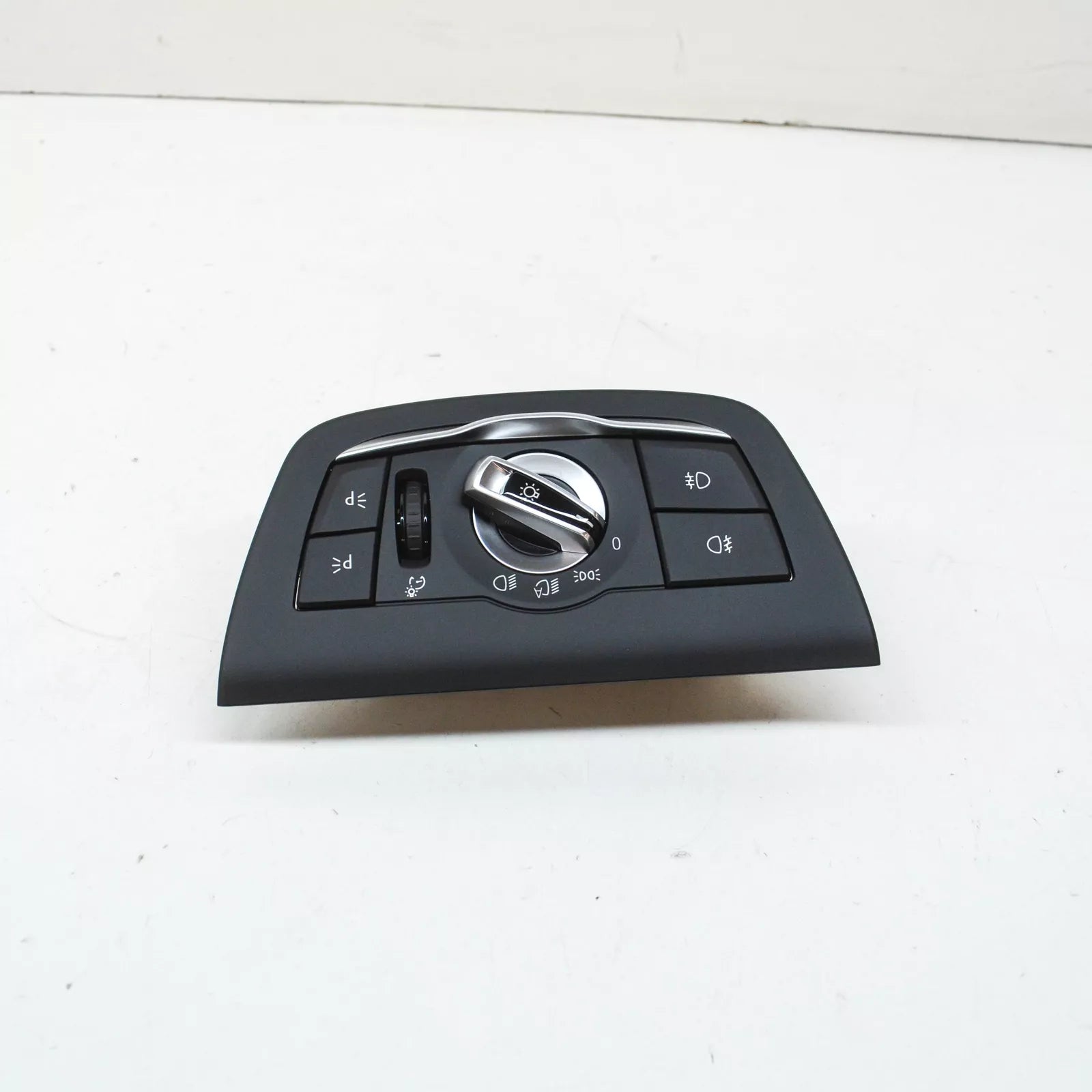 NEW BMW X3 G01 FRONT HEADLIGHT SWITCH CONTROL UNIT 61319472966 ORIGINAL