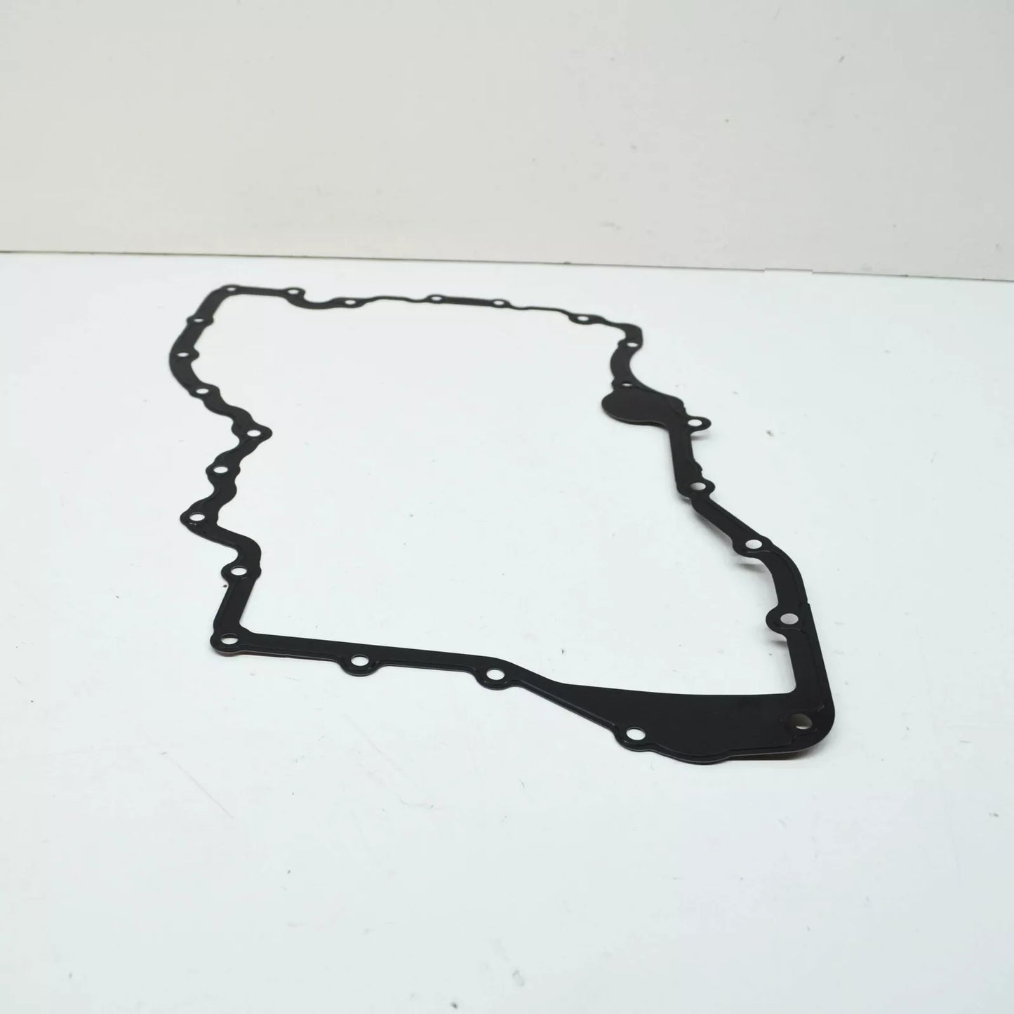 NEW BMW M5 F90 LOWER ENGINE OIL PAN SUMP GASKET 11137852272 ORIGINAL