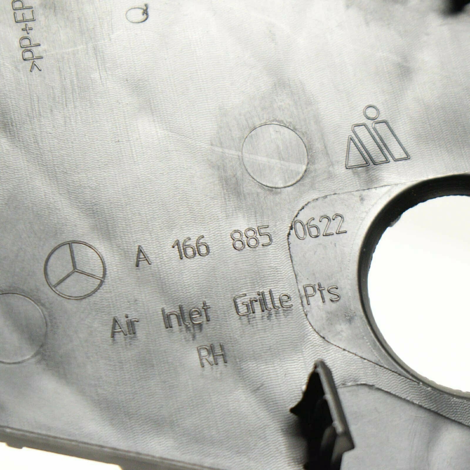 NEW MERCEDES-BENZ M-CLASS W166 FRONT BUMPER RIGHT GRILL COVER A1668850622