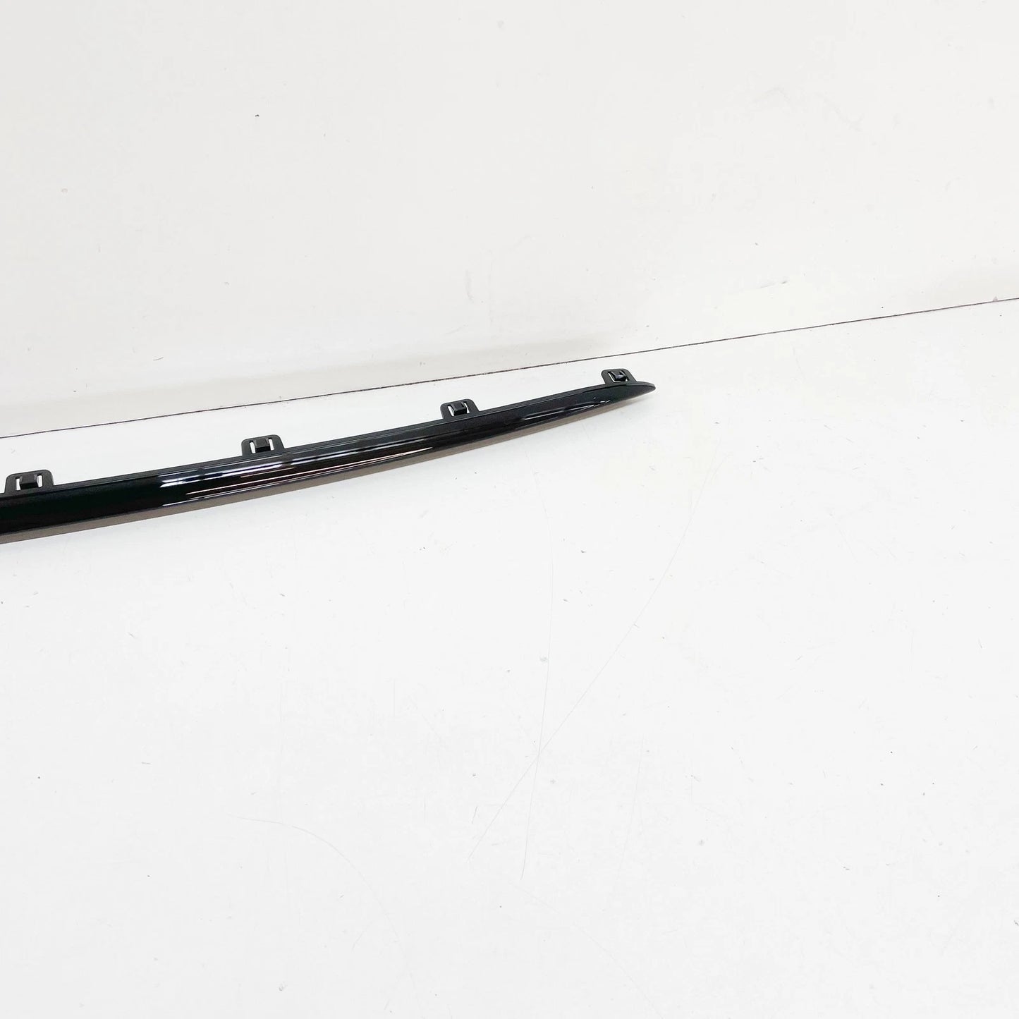 NEW BMW 2 F22 REAR BUMPER STRIP TRIM 51127314357 7314357 2015 ORIGINAL