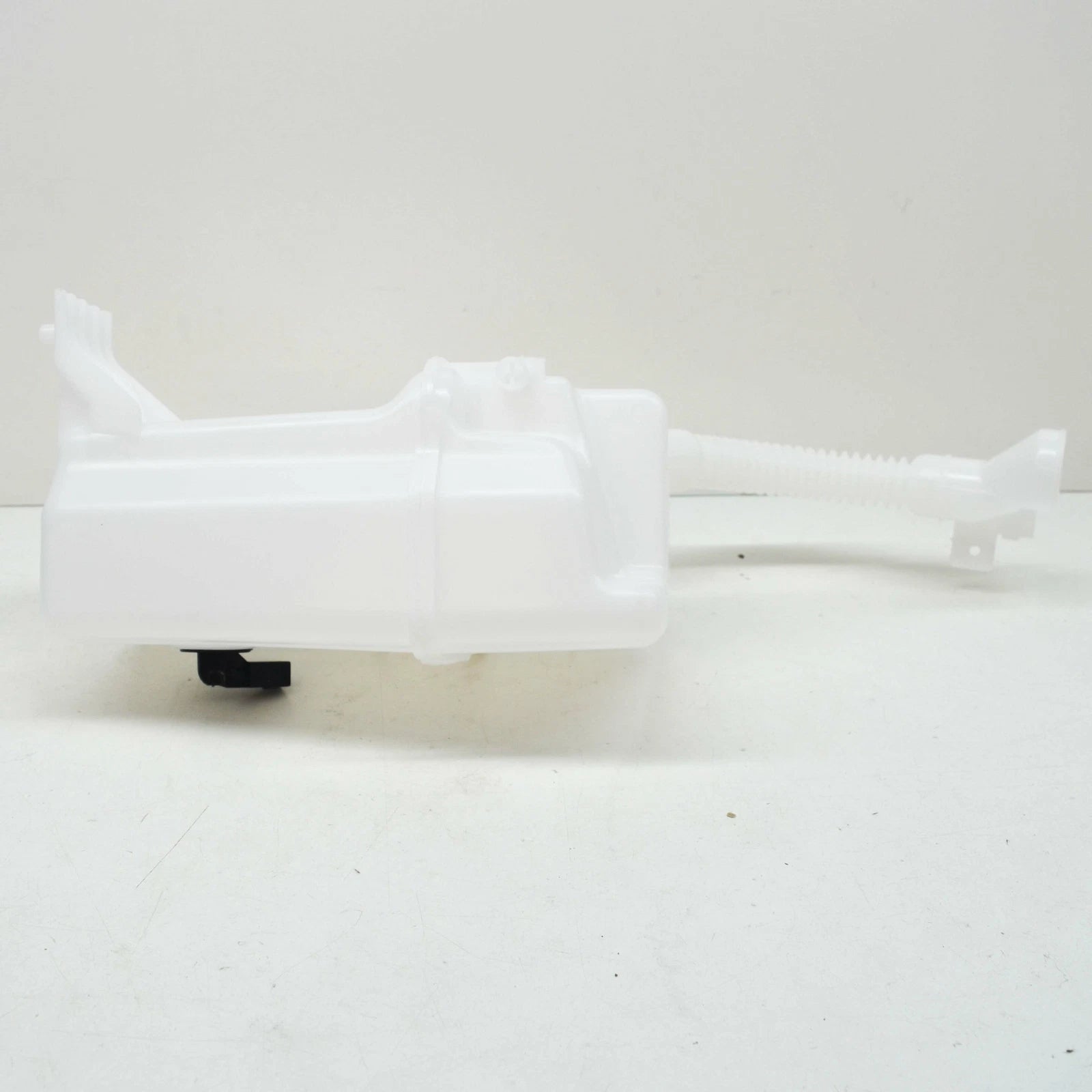 NEW MB A W177 WINDSHIELD WASHER FLUID RESERVOIR TANK A1778690100