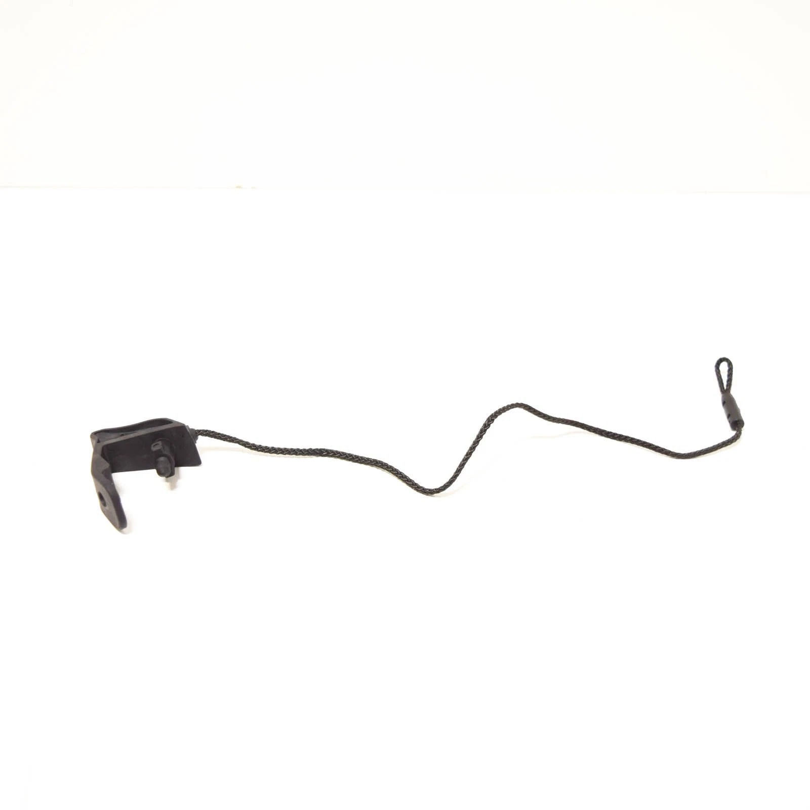 NEW AUDI A3 8V RIGHT PARCEL SHELF HOLD STRING STRAP 8V3867668 ORIGINAL