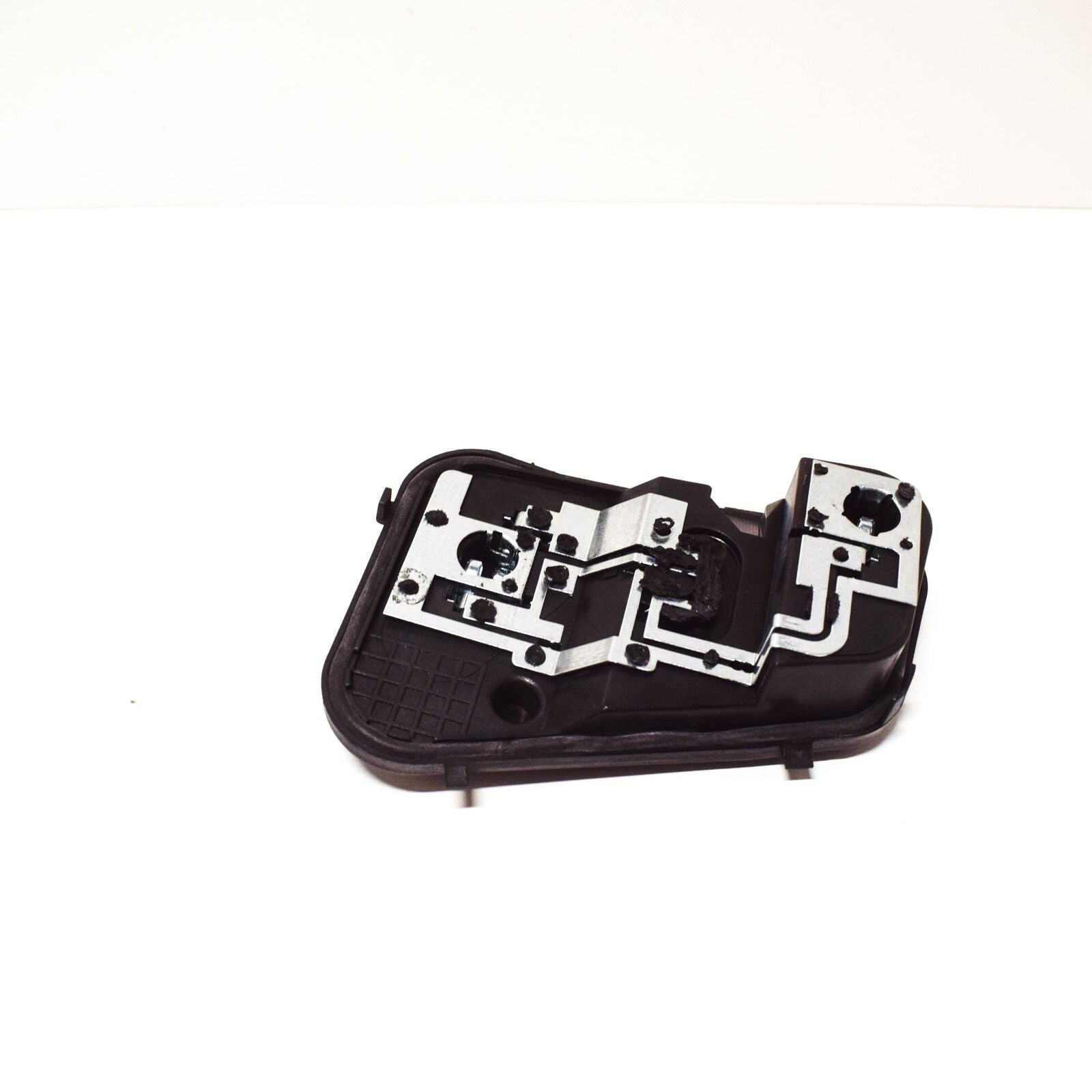 NEW VW TOUAREG 7L TAIL LIGHT BULB CARRIER RIGHT 7L6945258F ORIGINAL