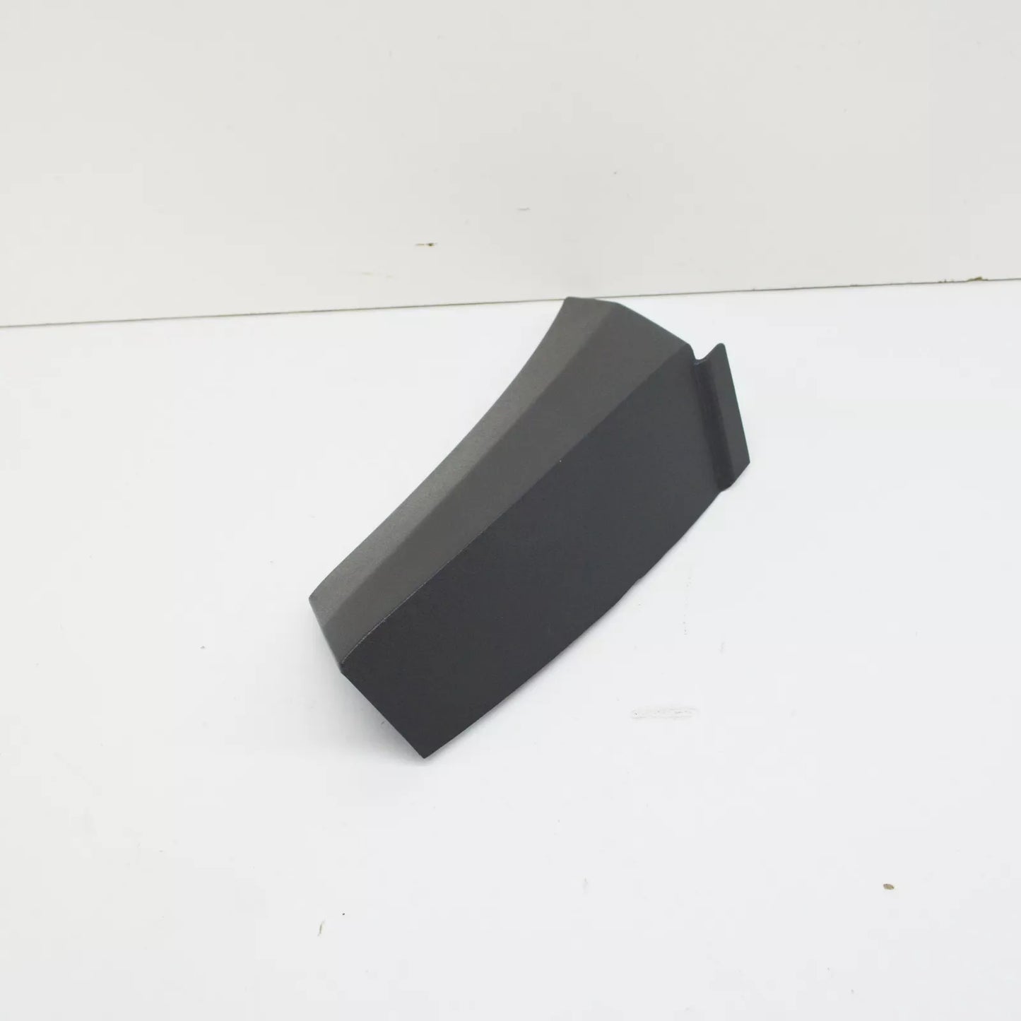 NEW MB SPRINTER W907 FRONT LEFT FENDER REAR STRIP A91069000009K83