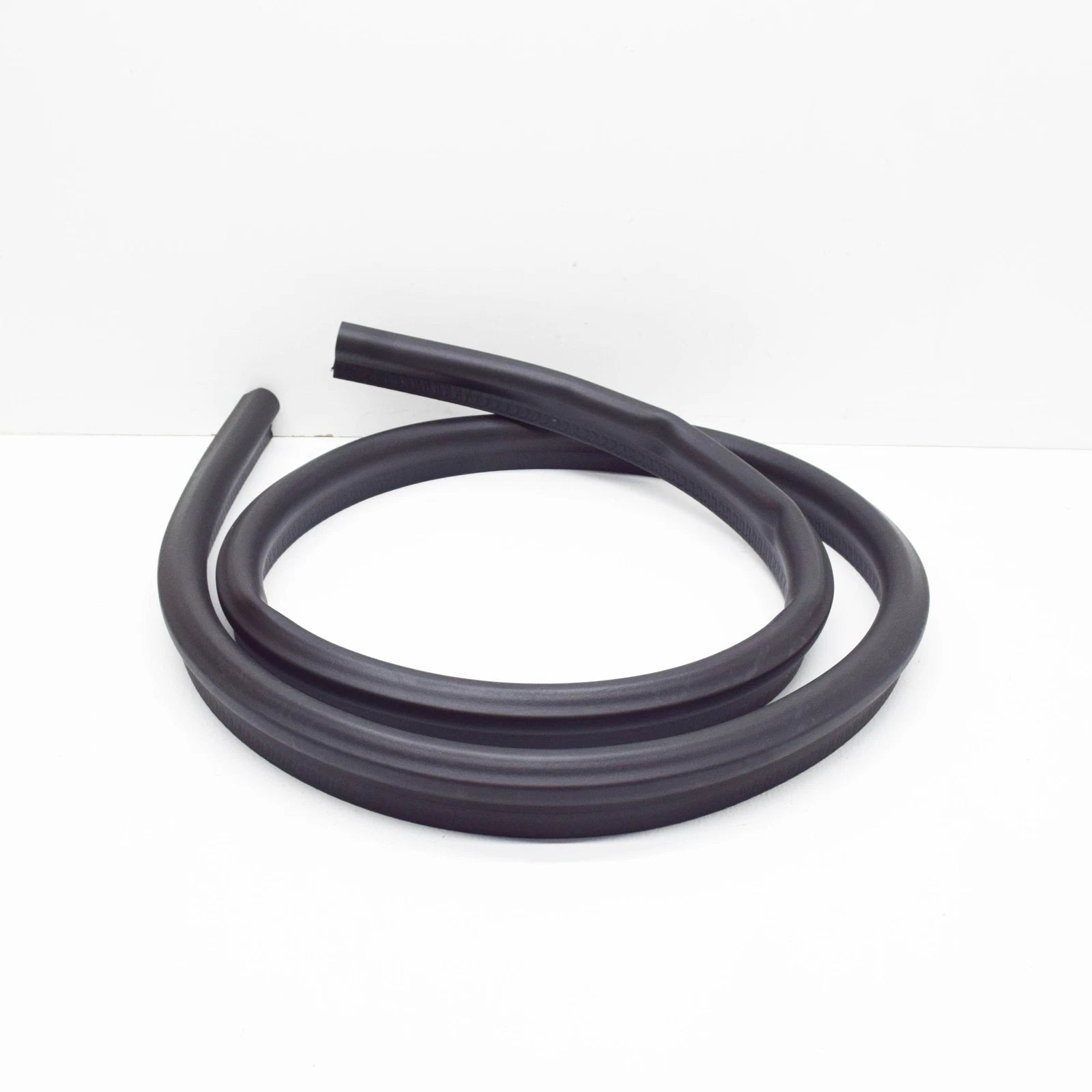 NEW BMW 3 E36 HARDTOP REAR WINDOW FRAME GASKET 8397667 54218397667 ORIGINAL